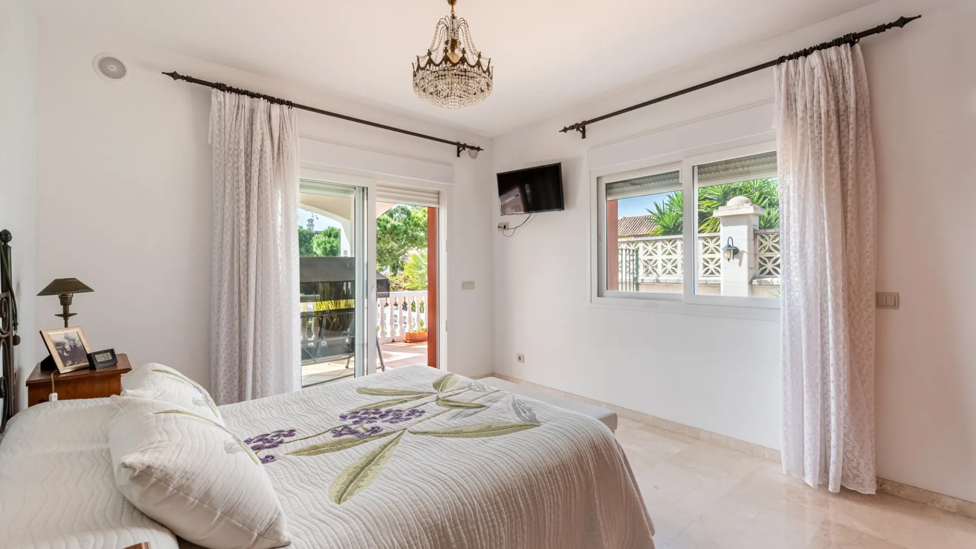 For sale villa in San Pedro de Alcantara