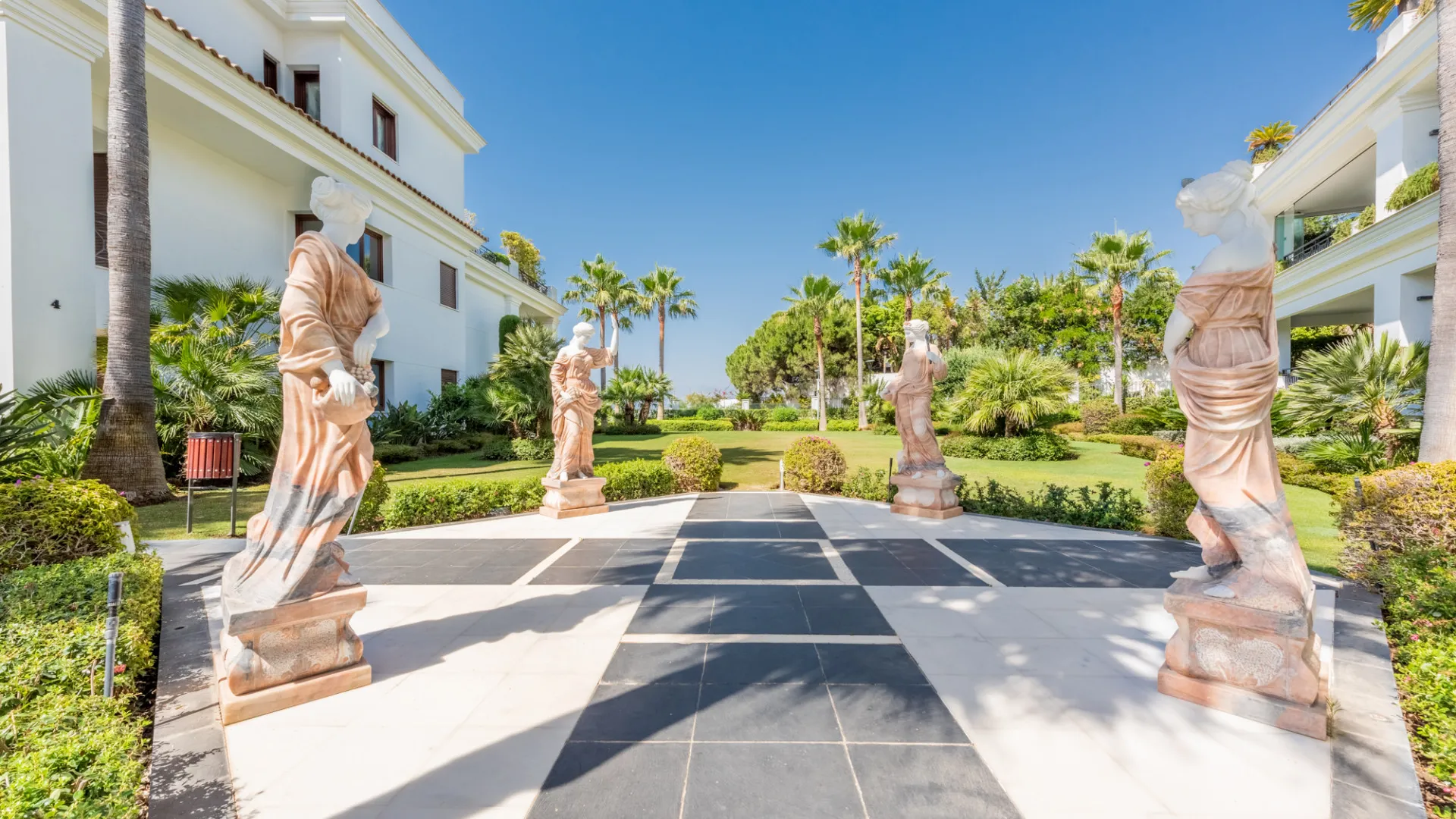 Doncella Beach apartment for sale