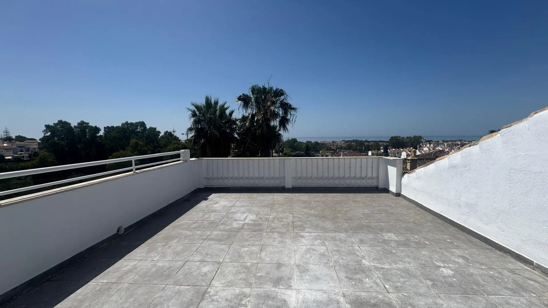 Atalaya apartment for sale