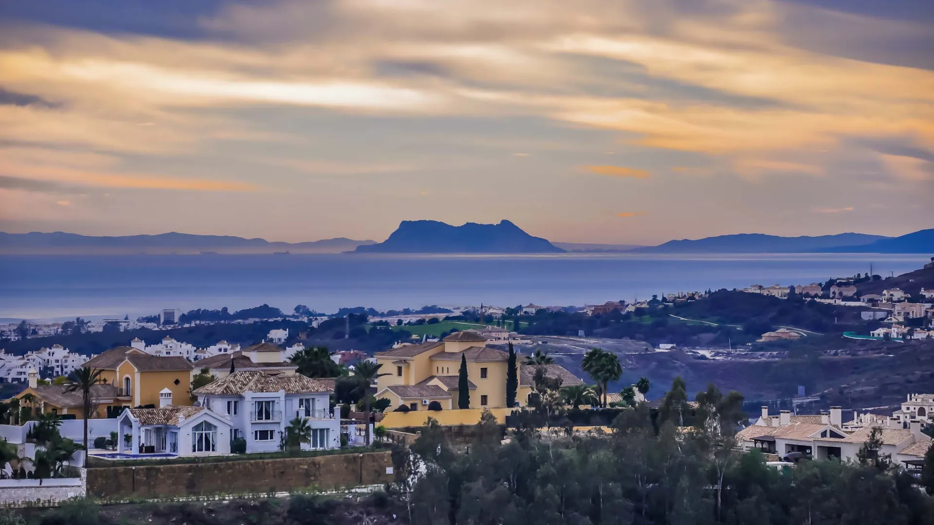 2 bedrooms Monte Halcones penthouse for sale