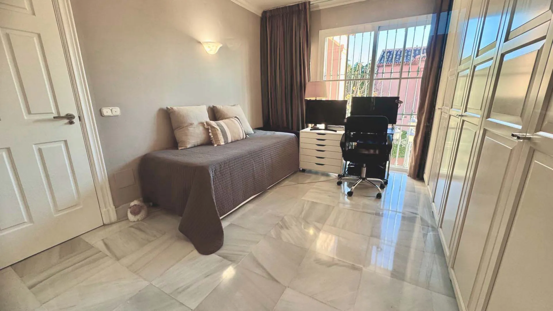 2 bedrooms Monte Halcones penthouse for sale