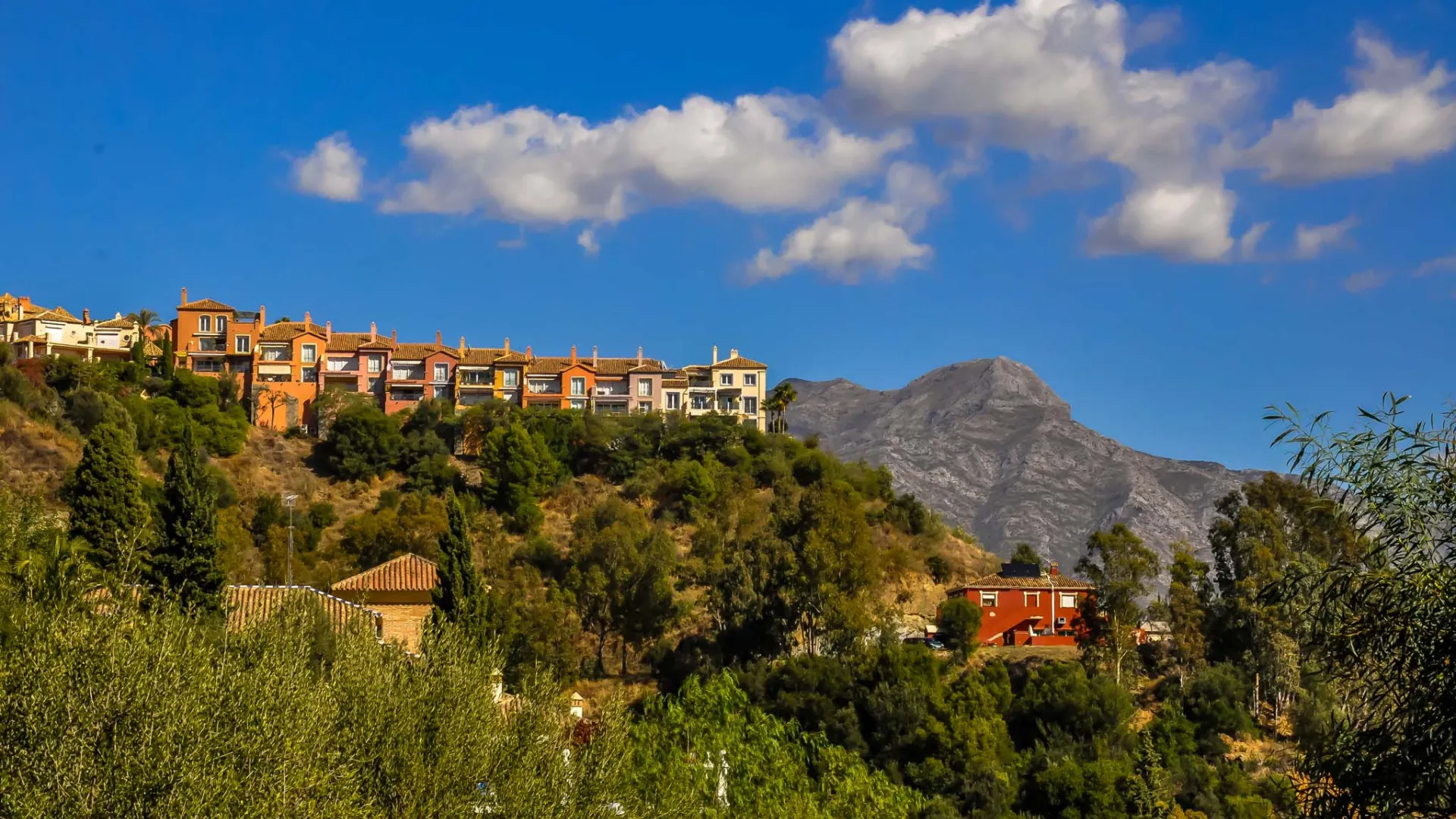2 bedrooms Monte Halcones penthouse for sale