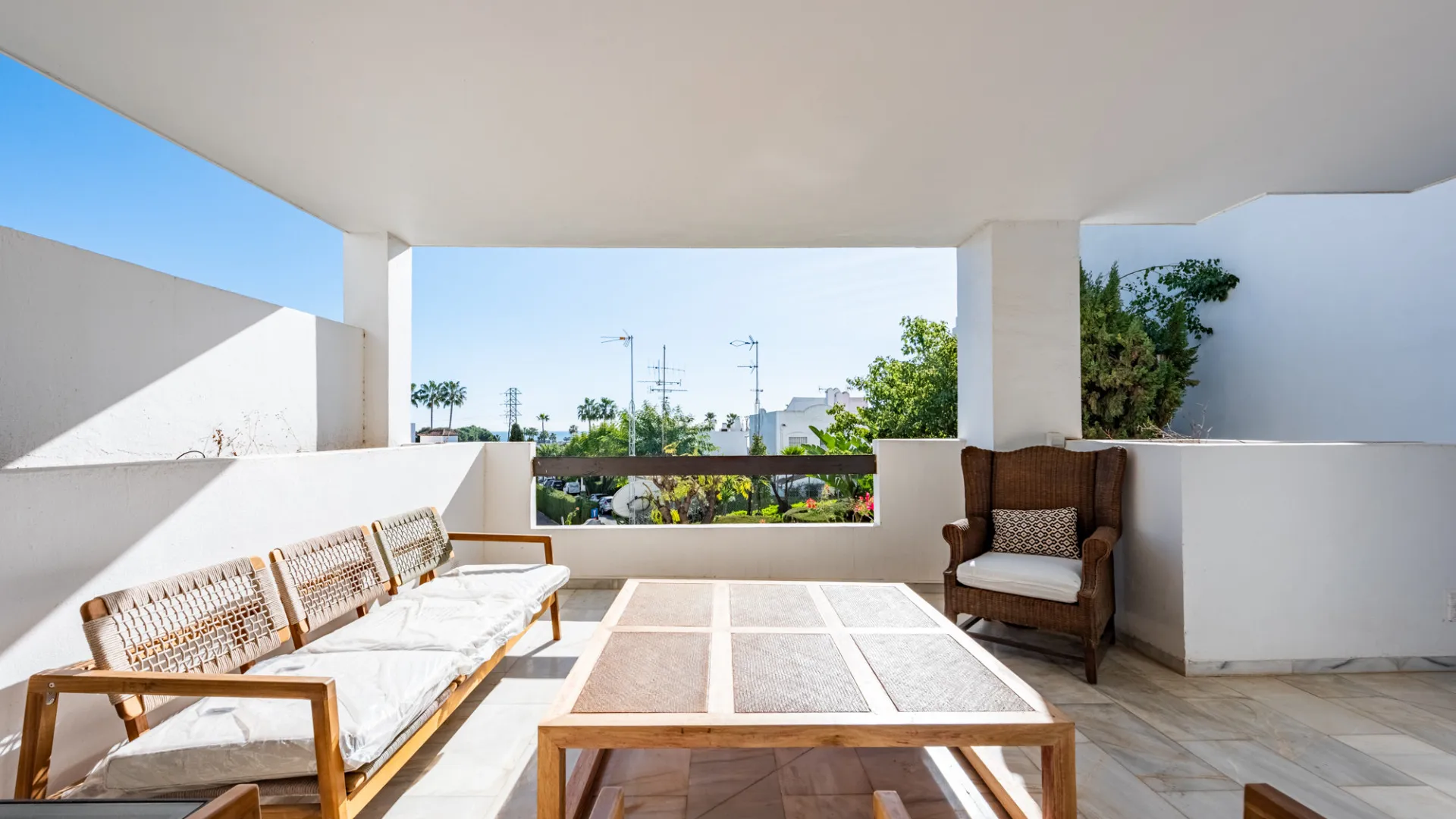 Bel Air apartment for sale