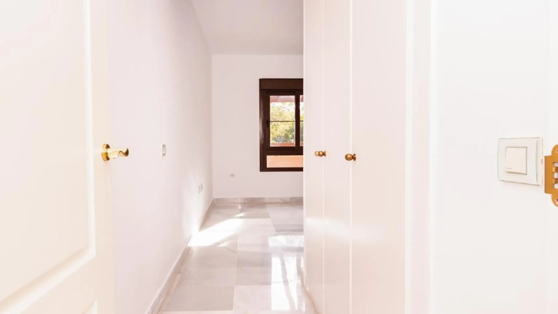 Comprar apartamento de 4 dormitorios en Hacienda del Sol