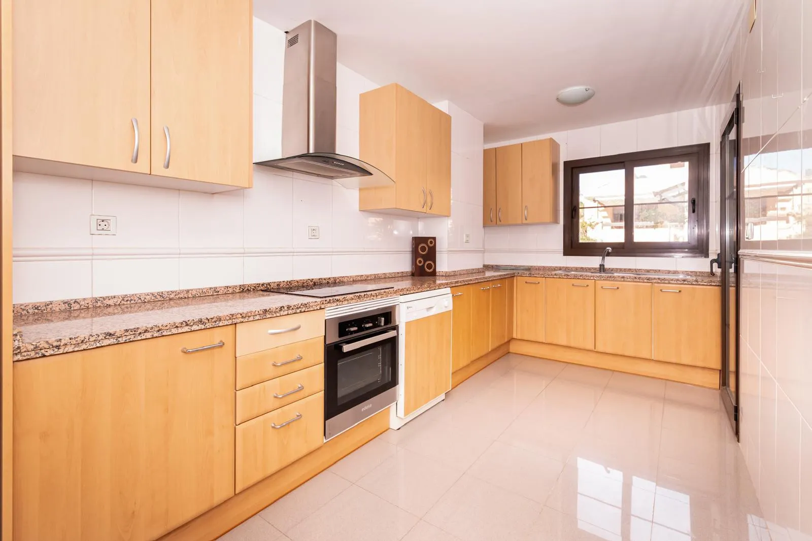 Comprar apartamento de 4 dormitorios en Hacienda del Sol