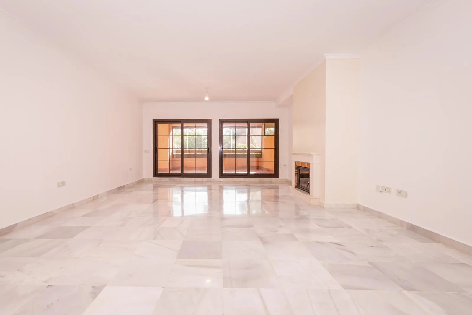 Comprar apartamento de 4 dormitorios en Hacienda del Sol
