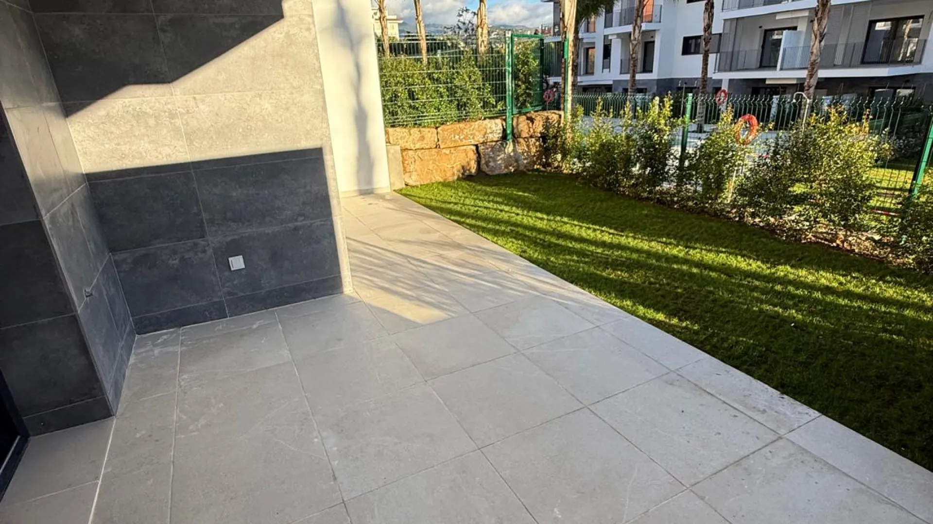 Comprar apartamento en Estepona Centro con 2 dormitorios