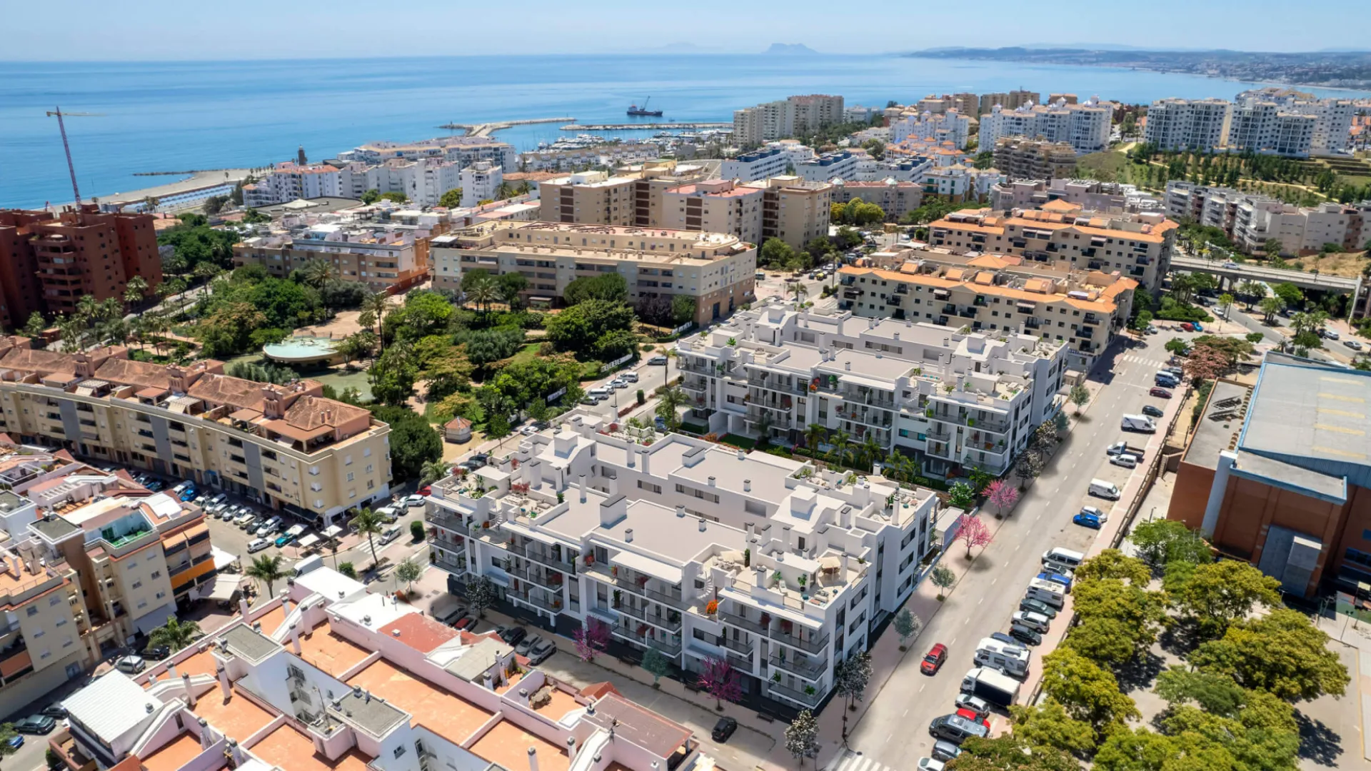 Comprar apartamento en Estepona Centro con 2 dormitorios