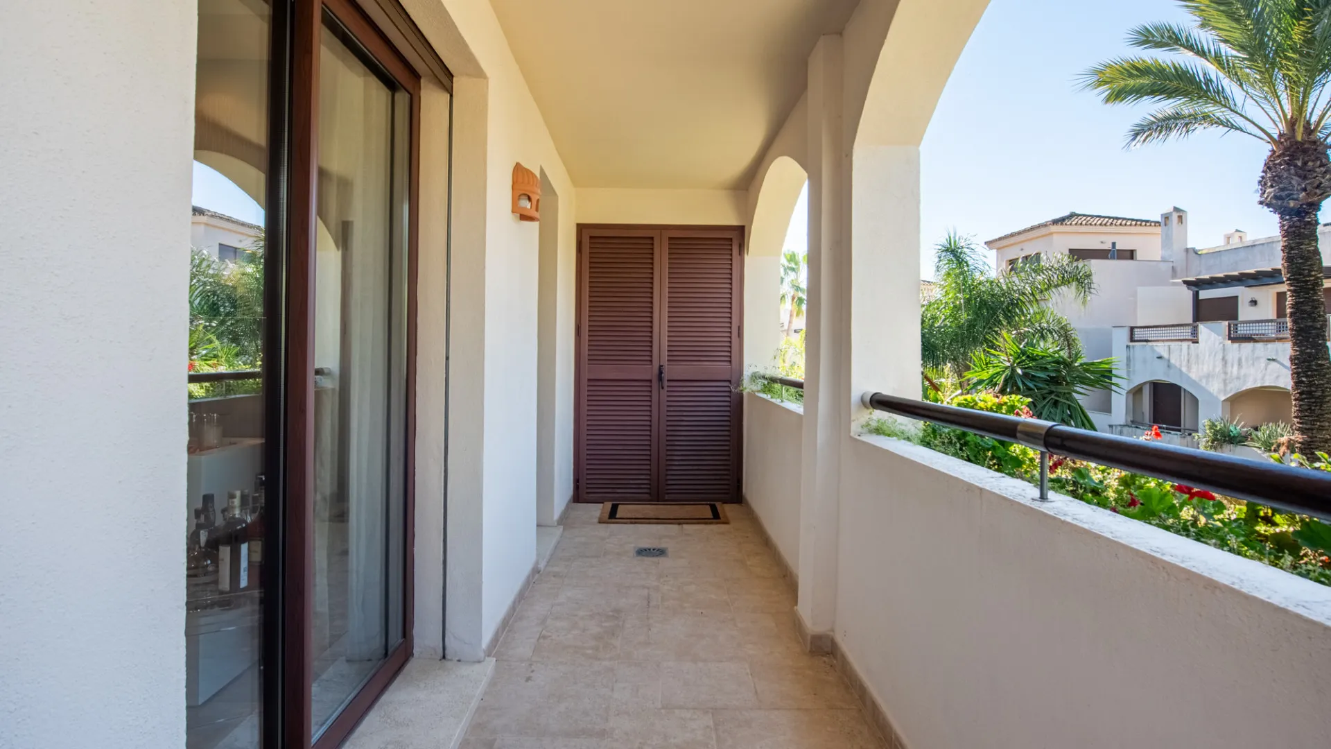For sale apartment in Medina de Banús
