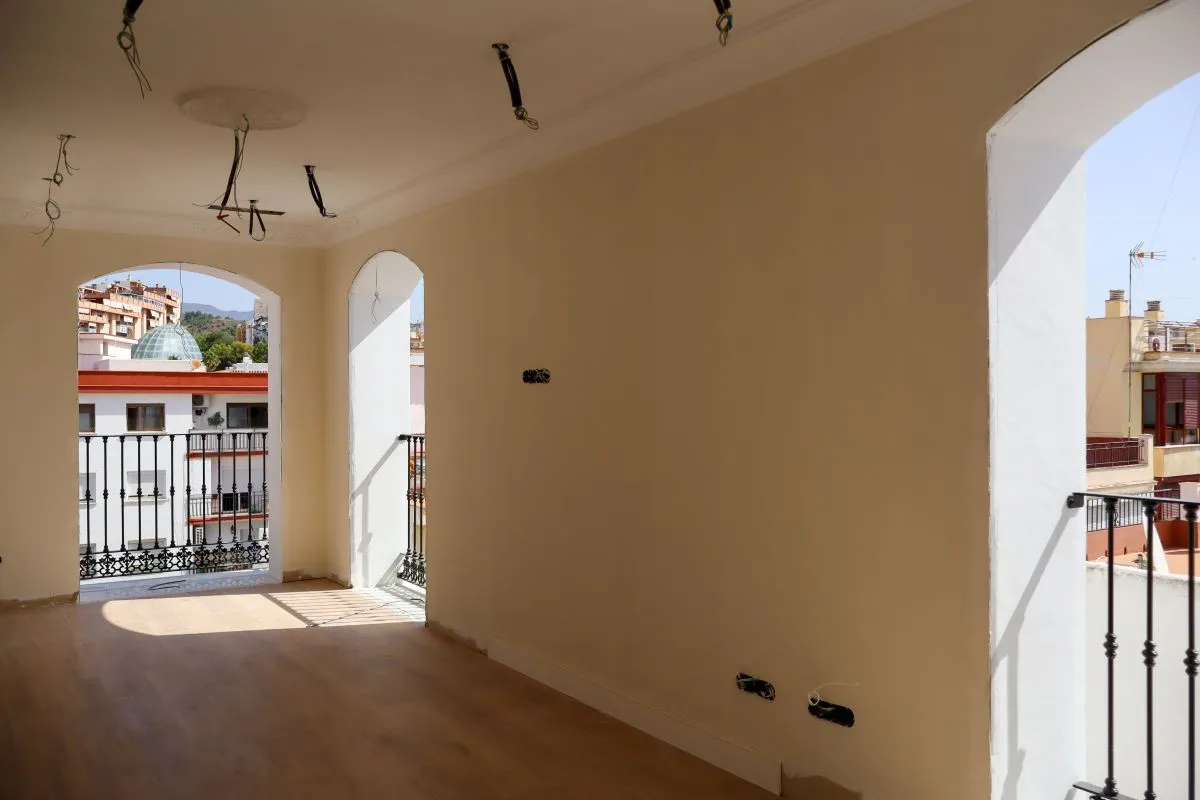 Hotel for sale in Estepona Centre with 9 bedrooms