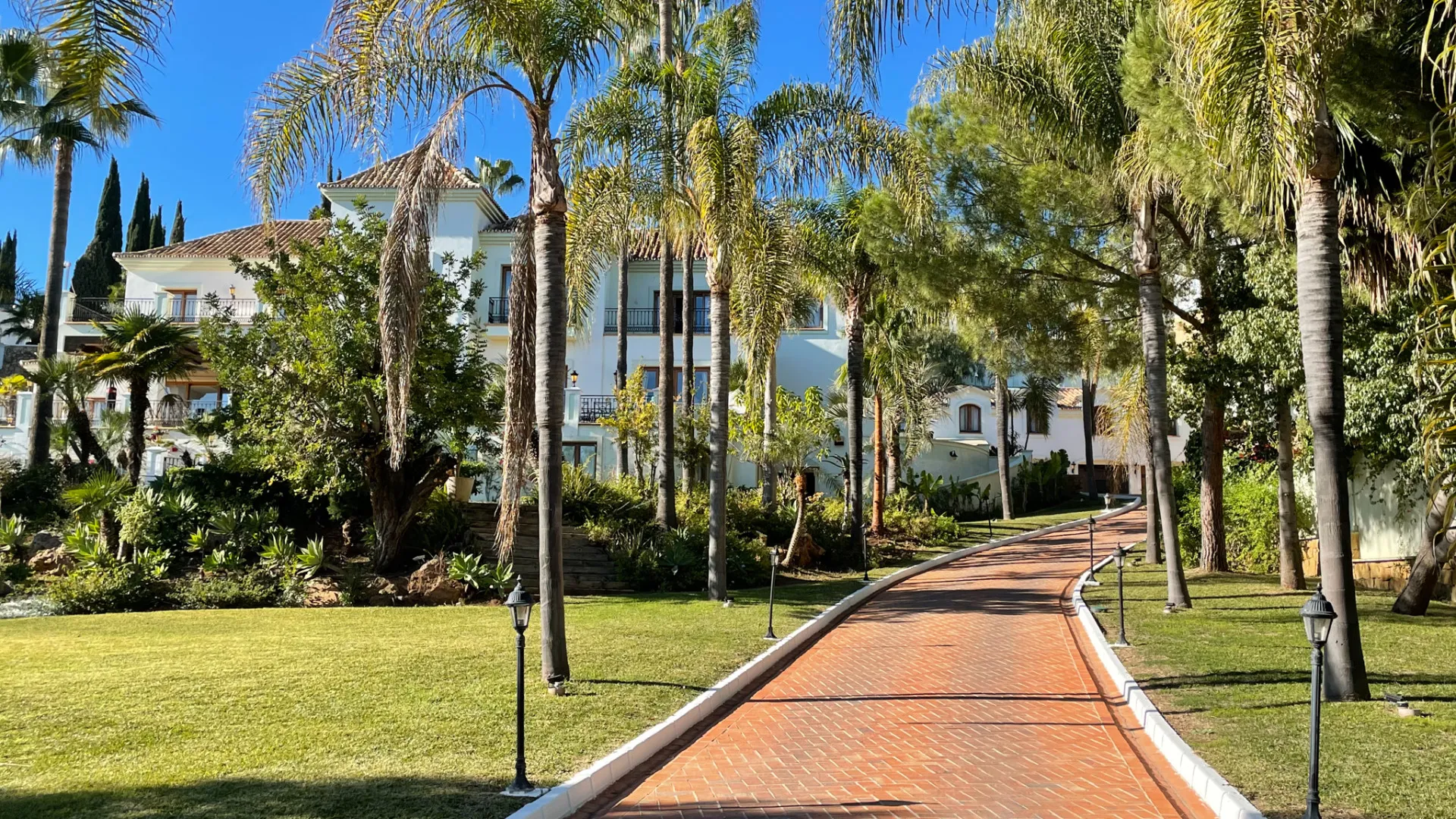 Paraiso Alto, villa de 16 dormitorios en venta