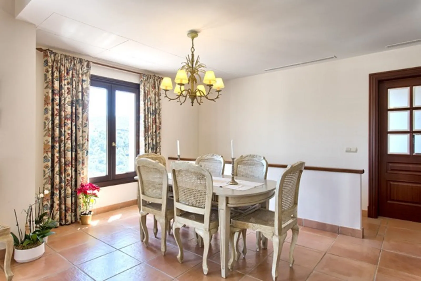 For sale Marbella Club Golf Resort 5 bedrooms villa