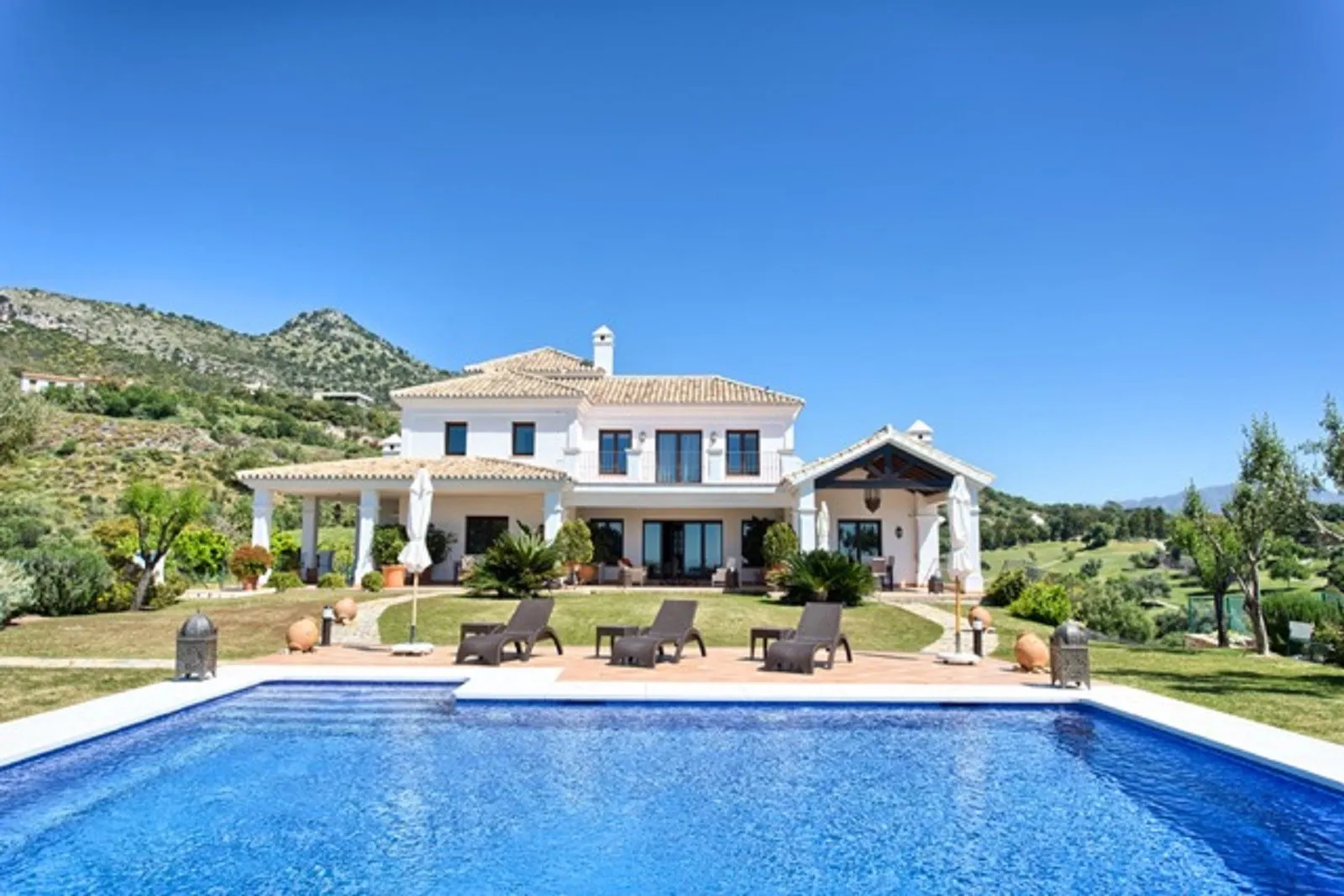 For sale Marbella Club Golf Resort 5 bedrooms villa