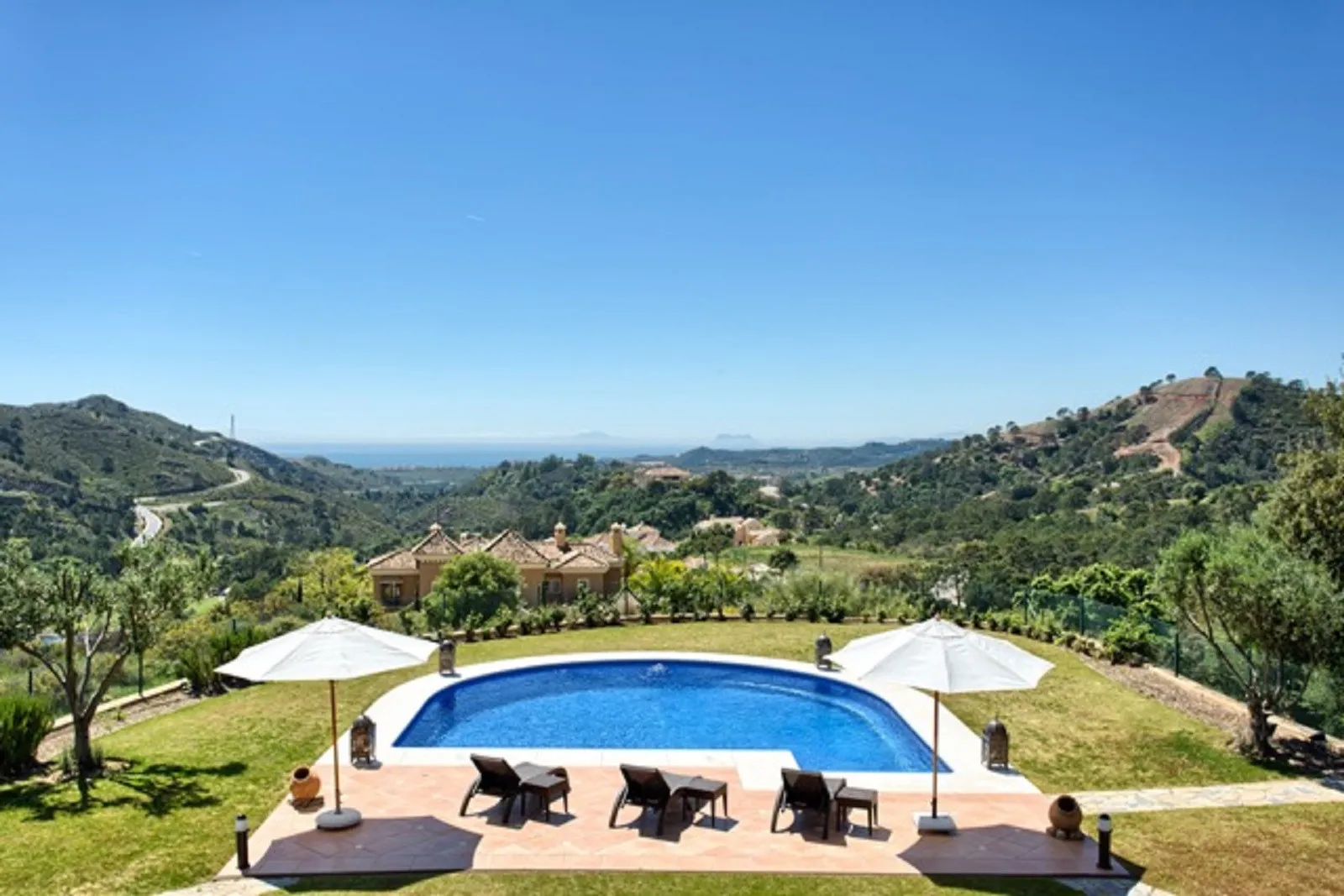 For sale Marbella Club Golf Resort 5 bedrooms villa