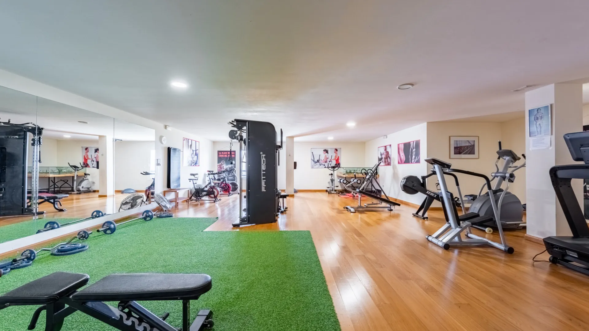 3 bedrooms penthouse for sale in Lomas del Marqués