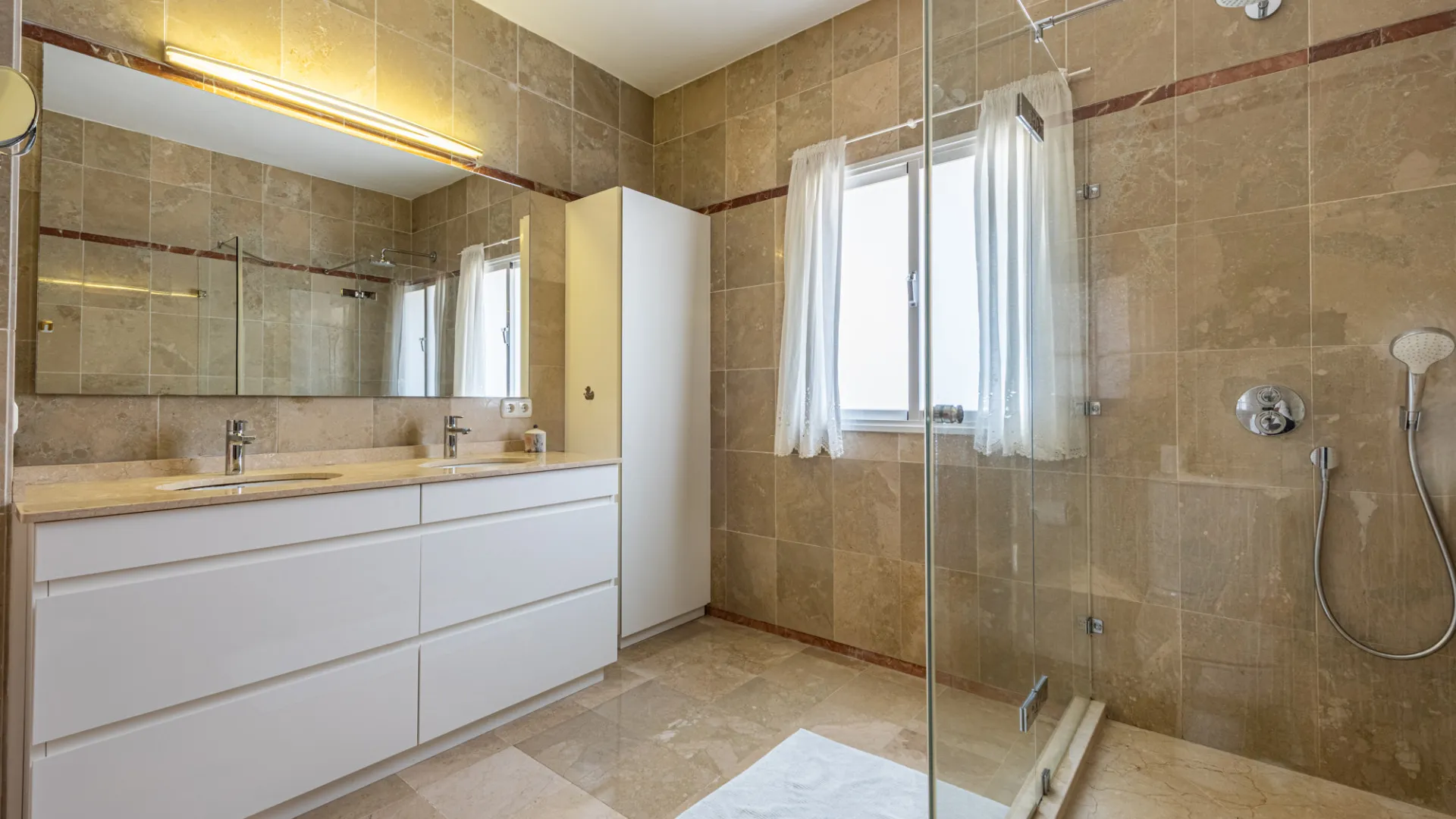 Monte Biarritz, villa con 3 dormitorios a la venta