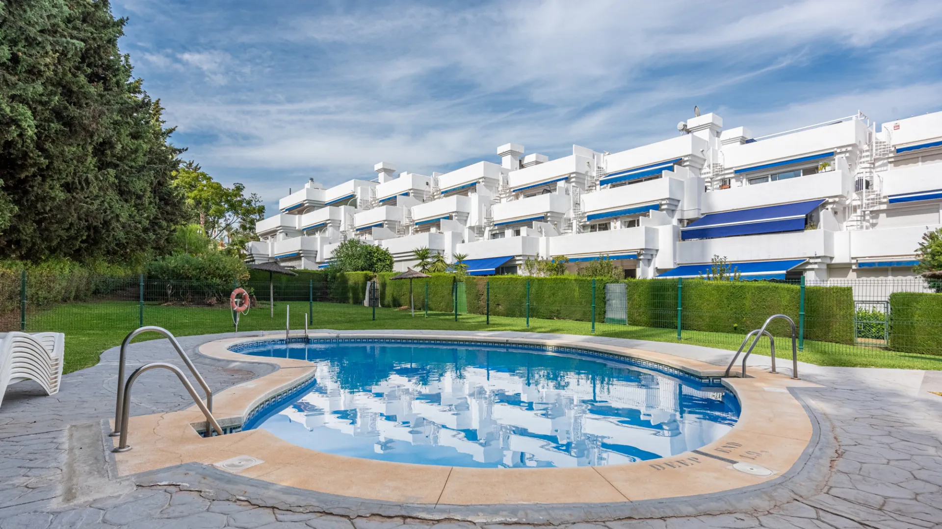 Apartment in El Paraiso for sale