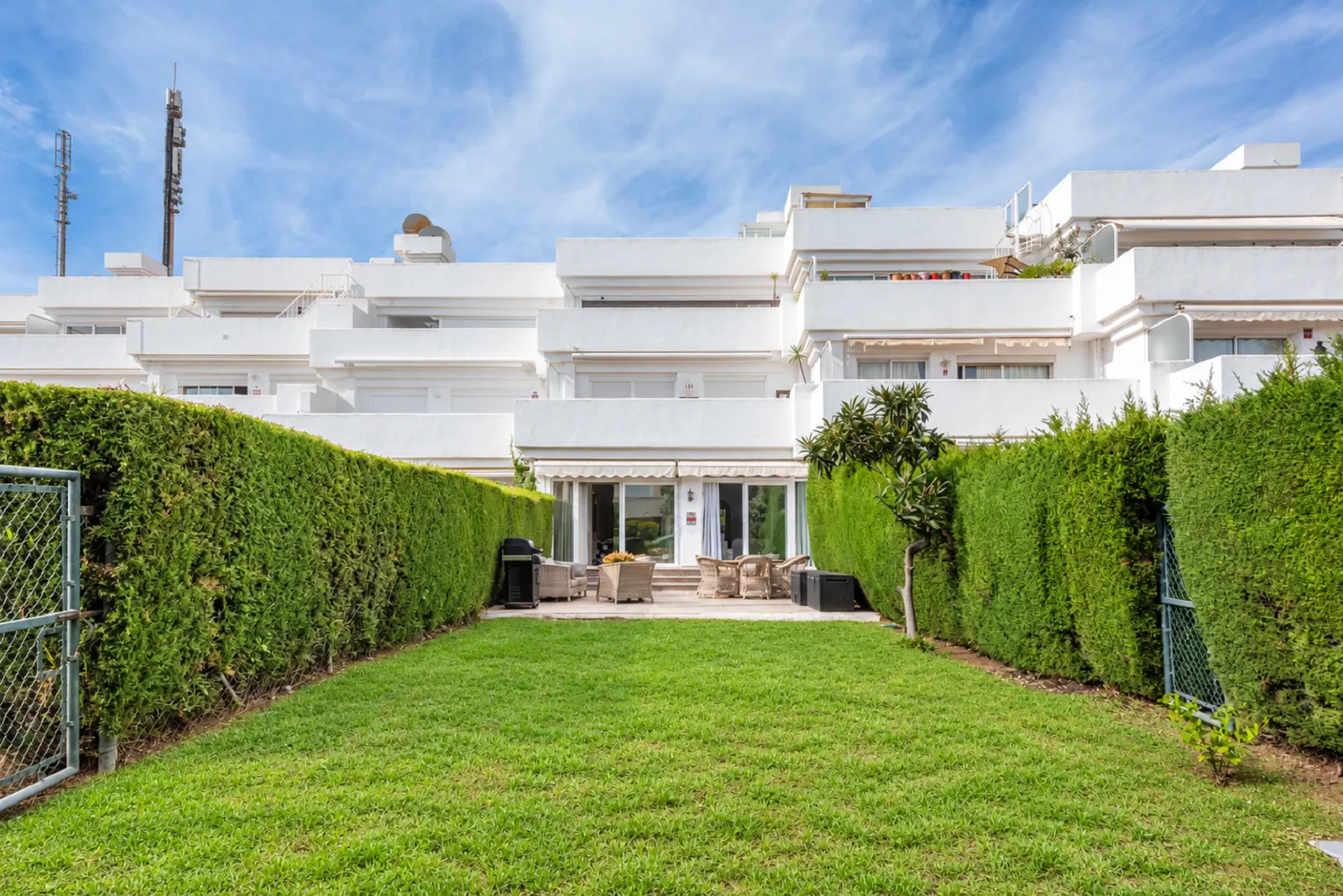 Apartment in El Paraiso for sale