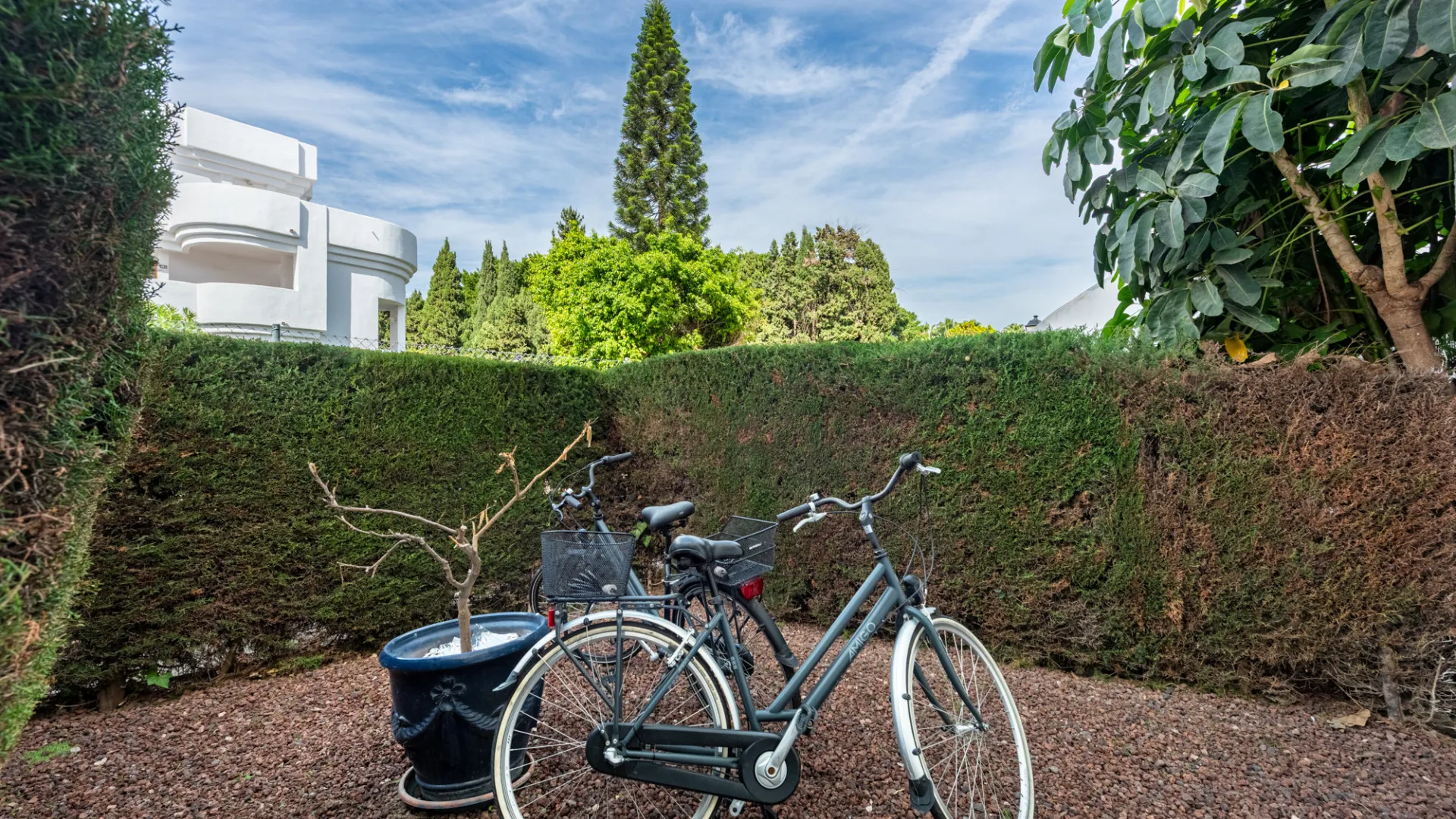 Apartment in El Paraiso for sale