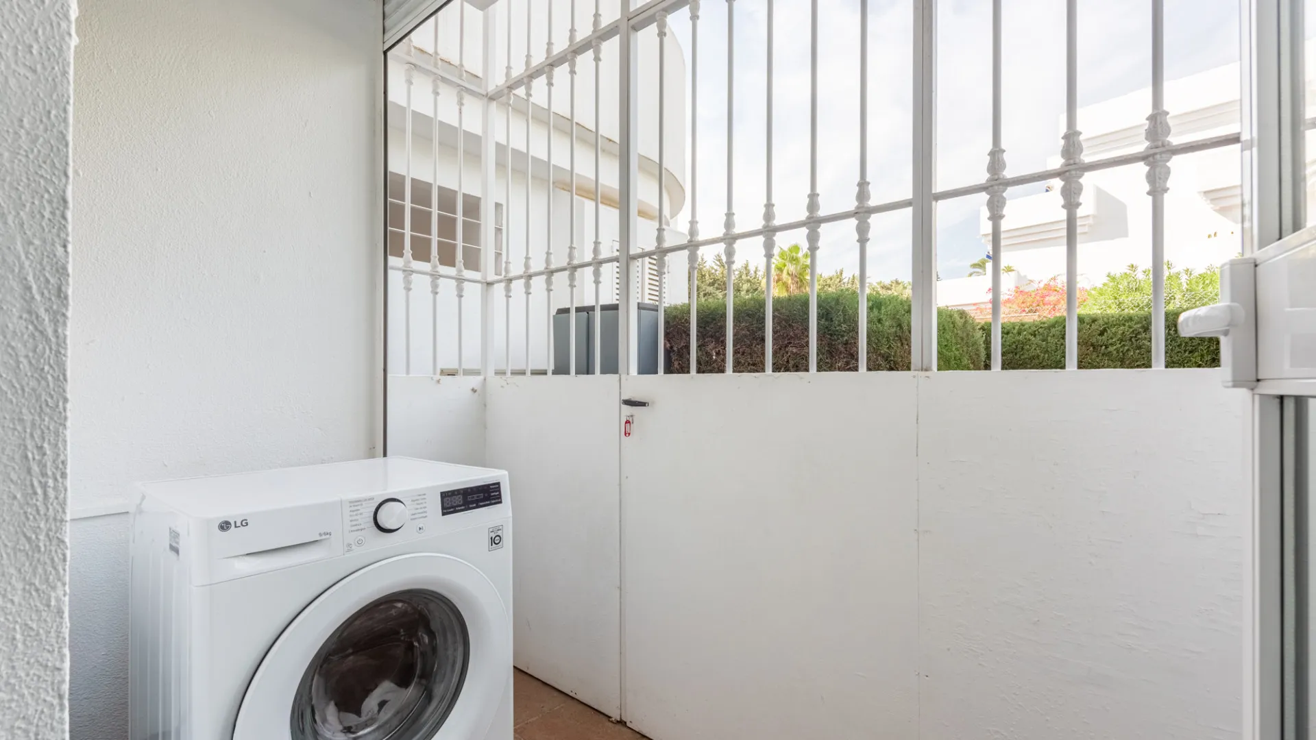 Apartment in El Paraiso for sale