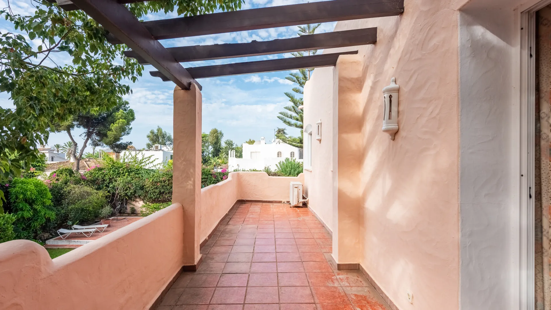 For sale 4 bedrooms villa in Paraiso Barronal