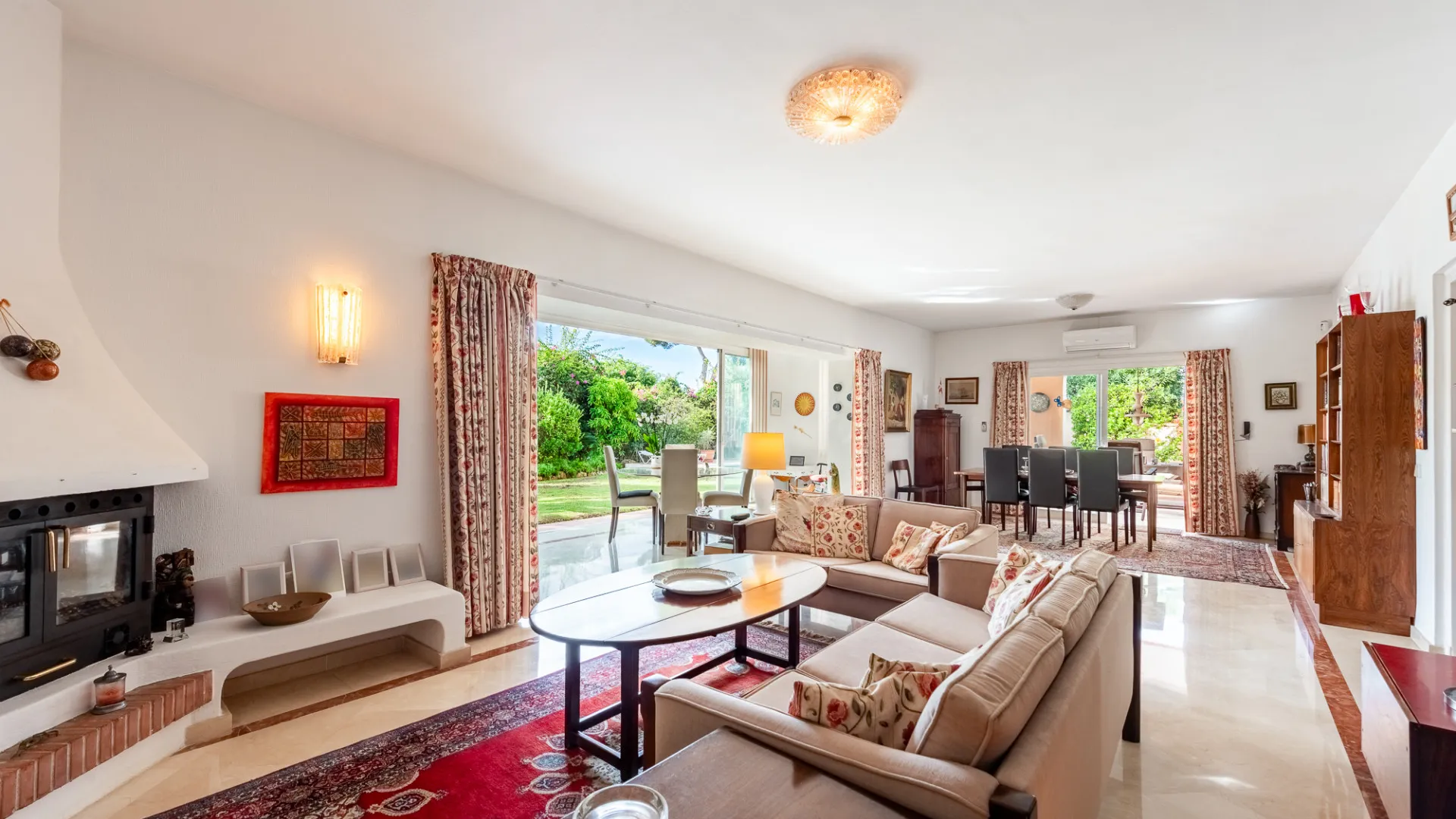 For sale 4 bedrooms villa in Paraiso Barronal