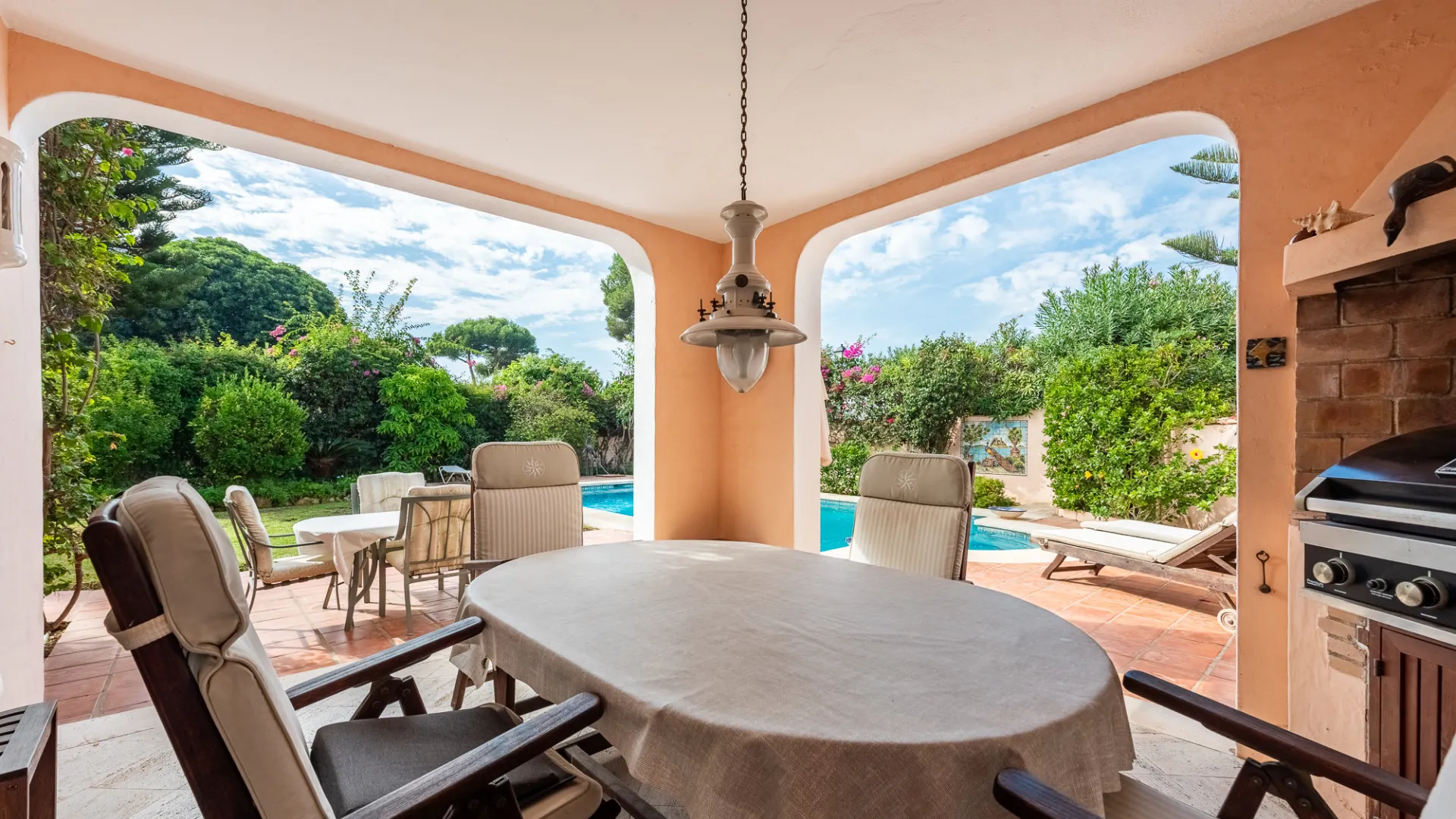 For sale 4 bedrooms villa in Paraiso Barronal