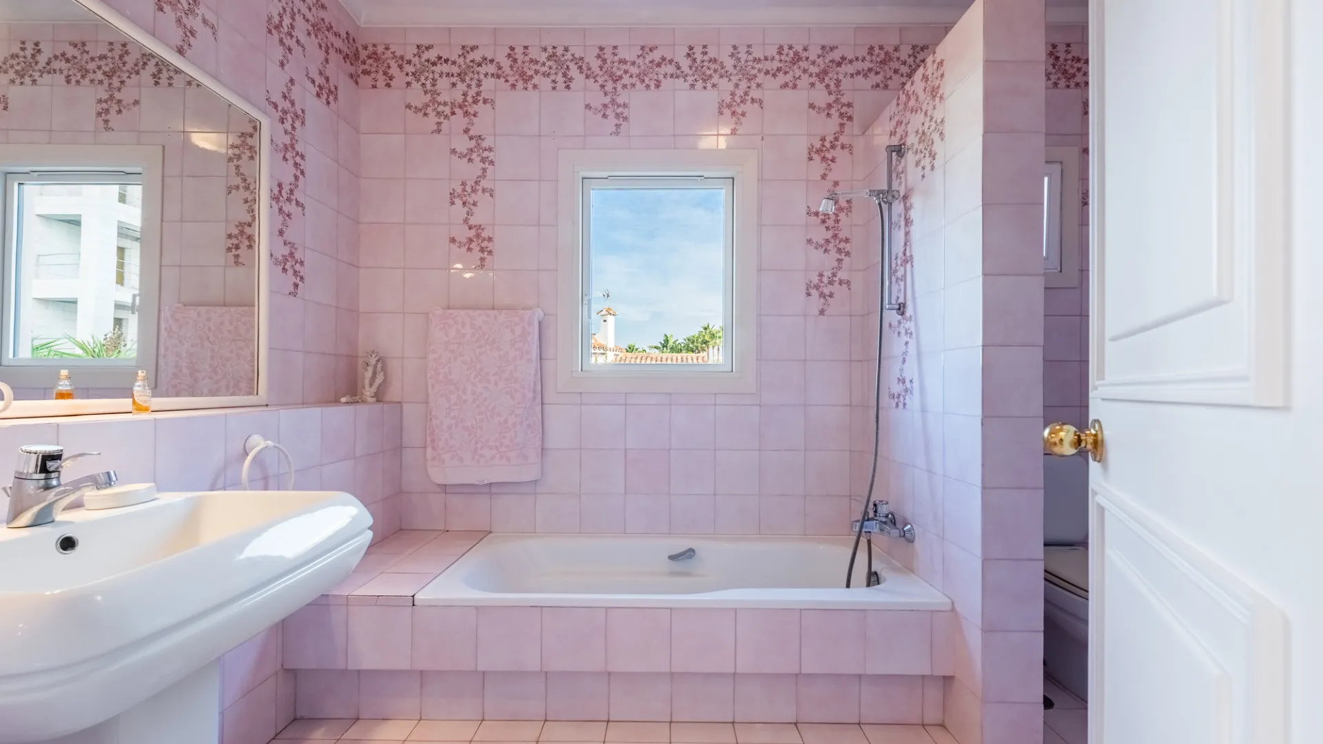 For sale 4 bedrooms villa in Paraiso Barronal