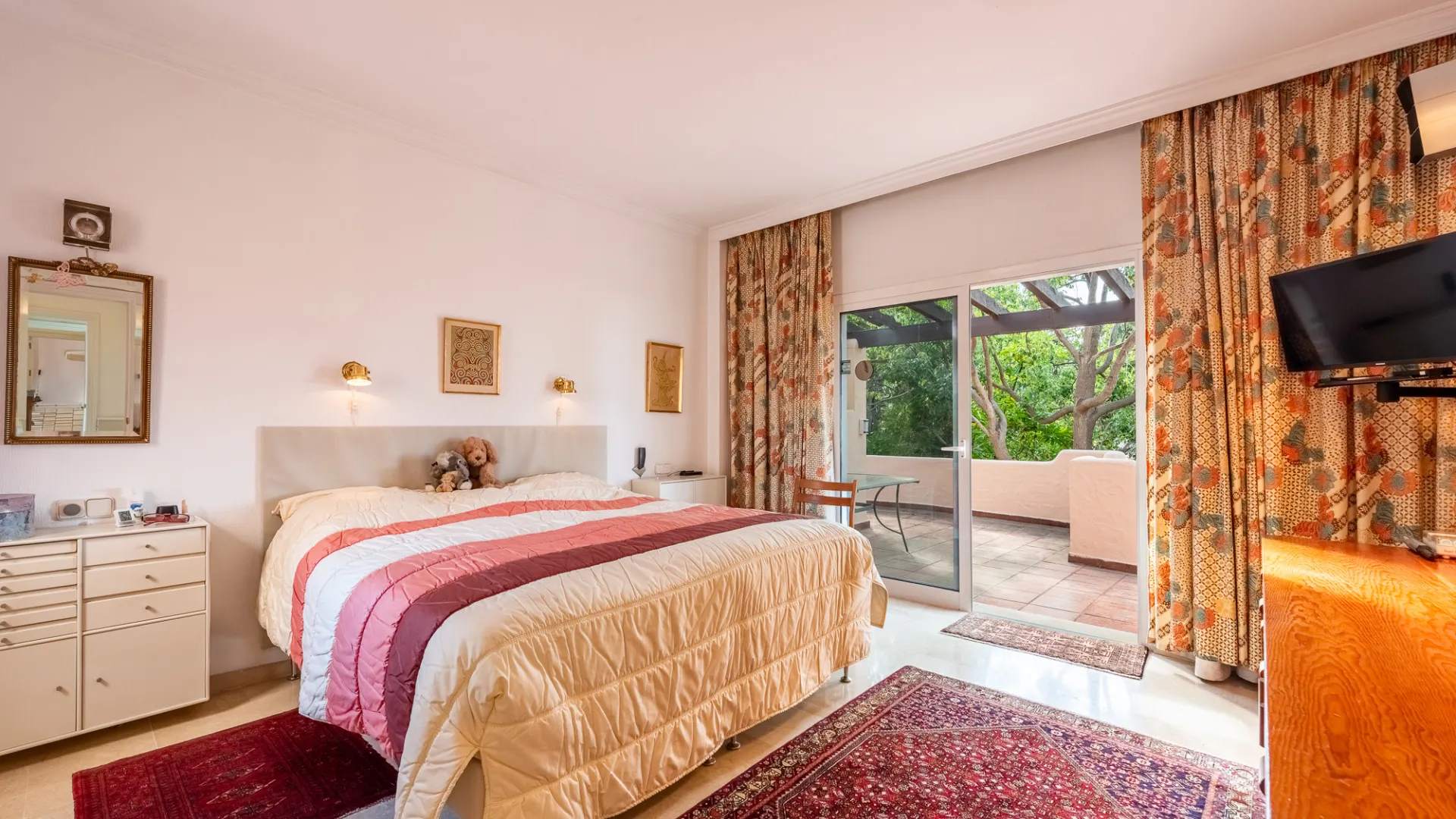 For sale 4 bedrooms villa in Paraiso Barronal