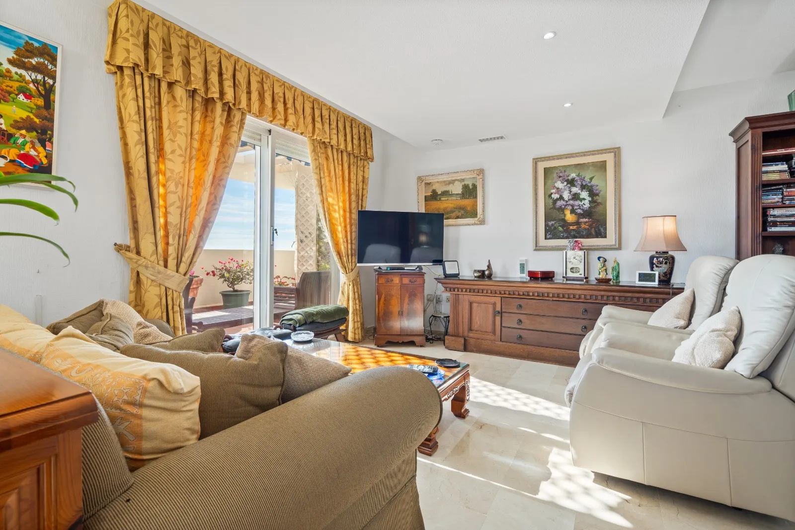 For sale penthouse in San Pedro de Alcantara with 3 bedrooms