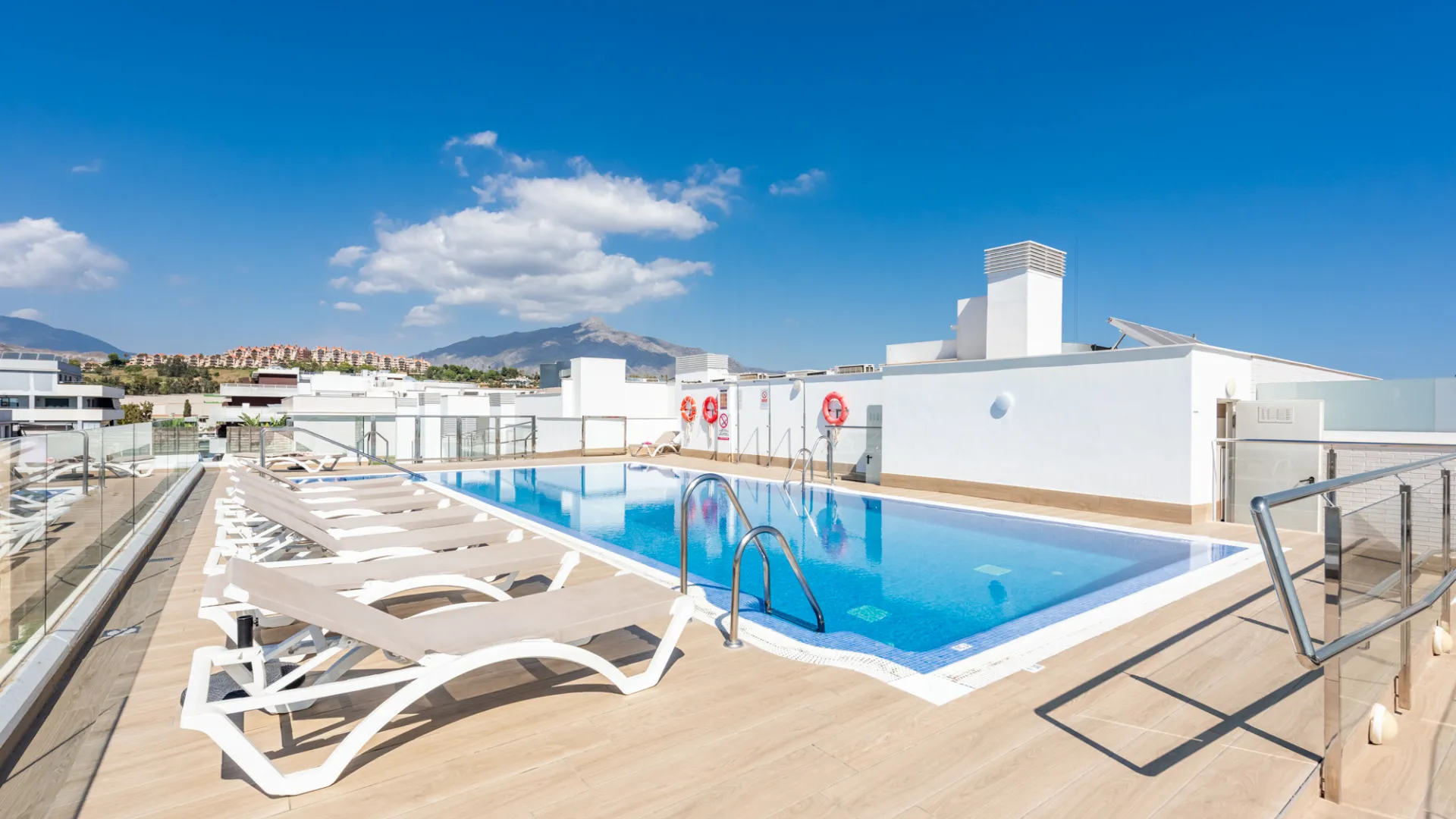 Buy 2 bedrooms apartment in La Campana