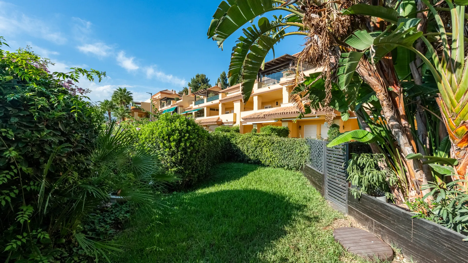 For sale Cumbres del Rodeo apartment with 3 bedrooms