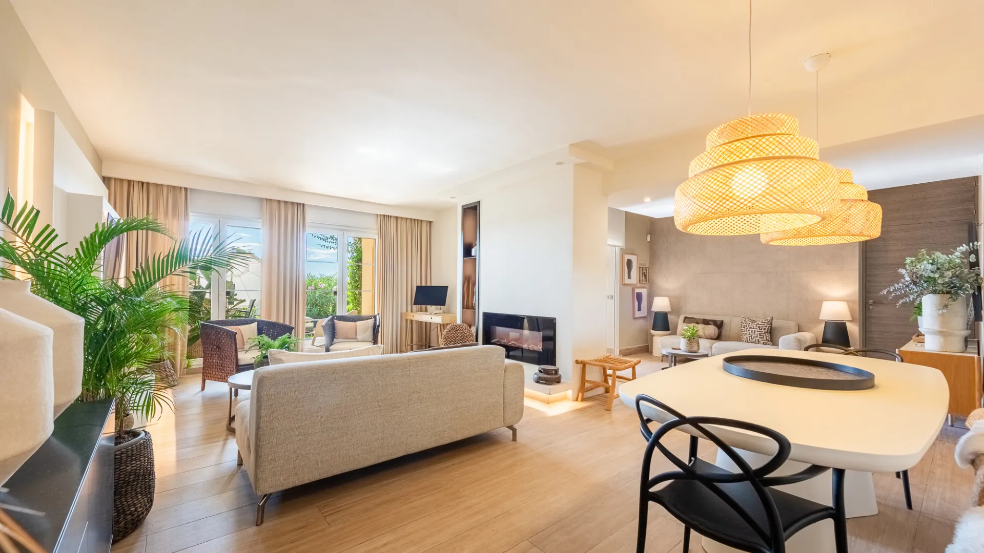 For sale Cumbres del Rodeo apartment with 3 bedrooms