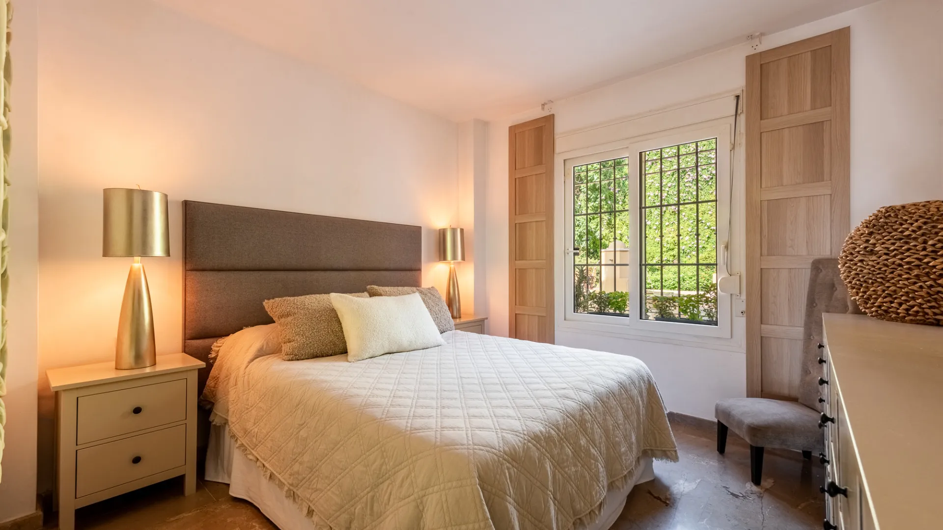 For sale Cumbres del Rodeo apartment with 3 bedrooms