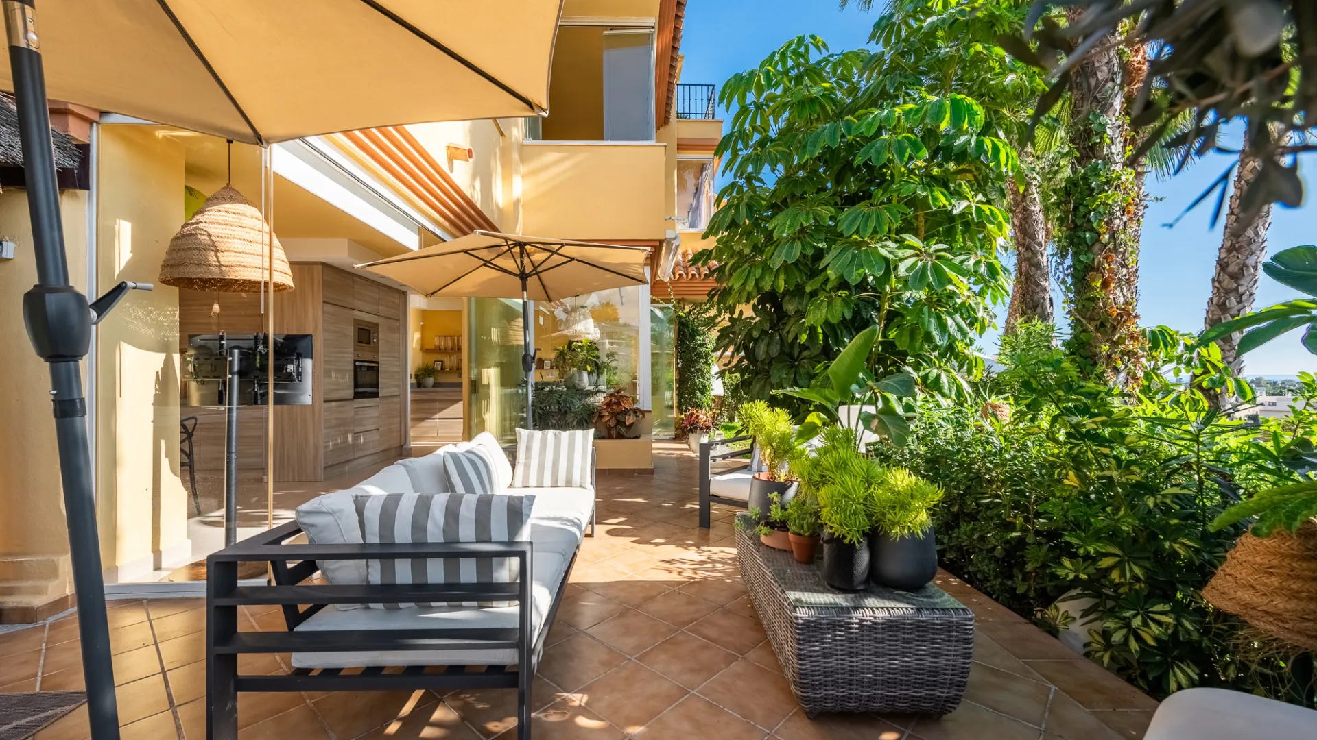 For sale Cumbres del Rodeo apartment with 3 bedrooms