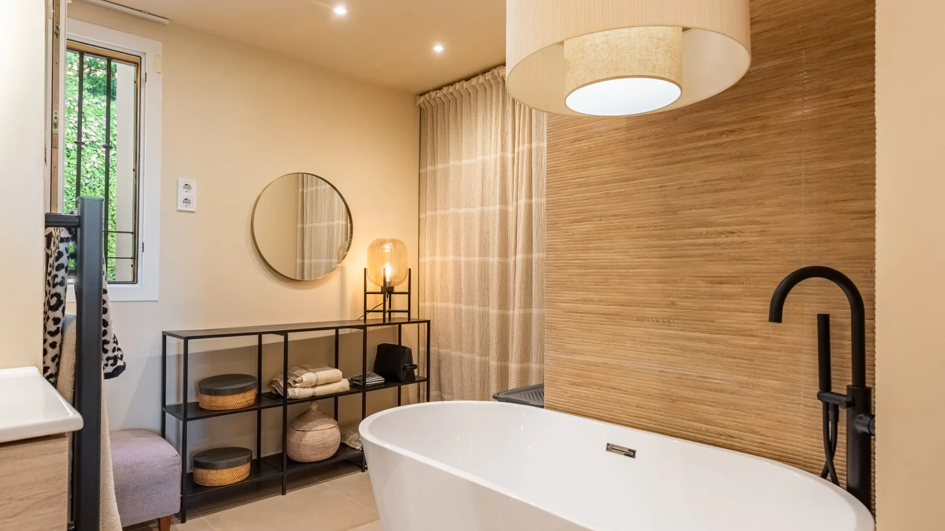 For sale Cumbres del Rodeo apartment with 3 bedrooms