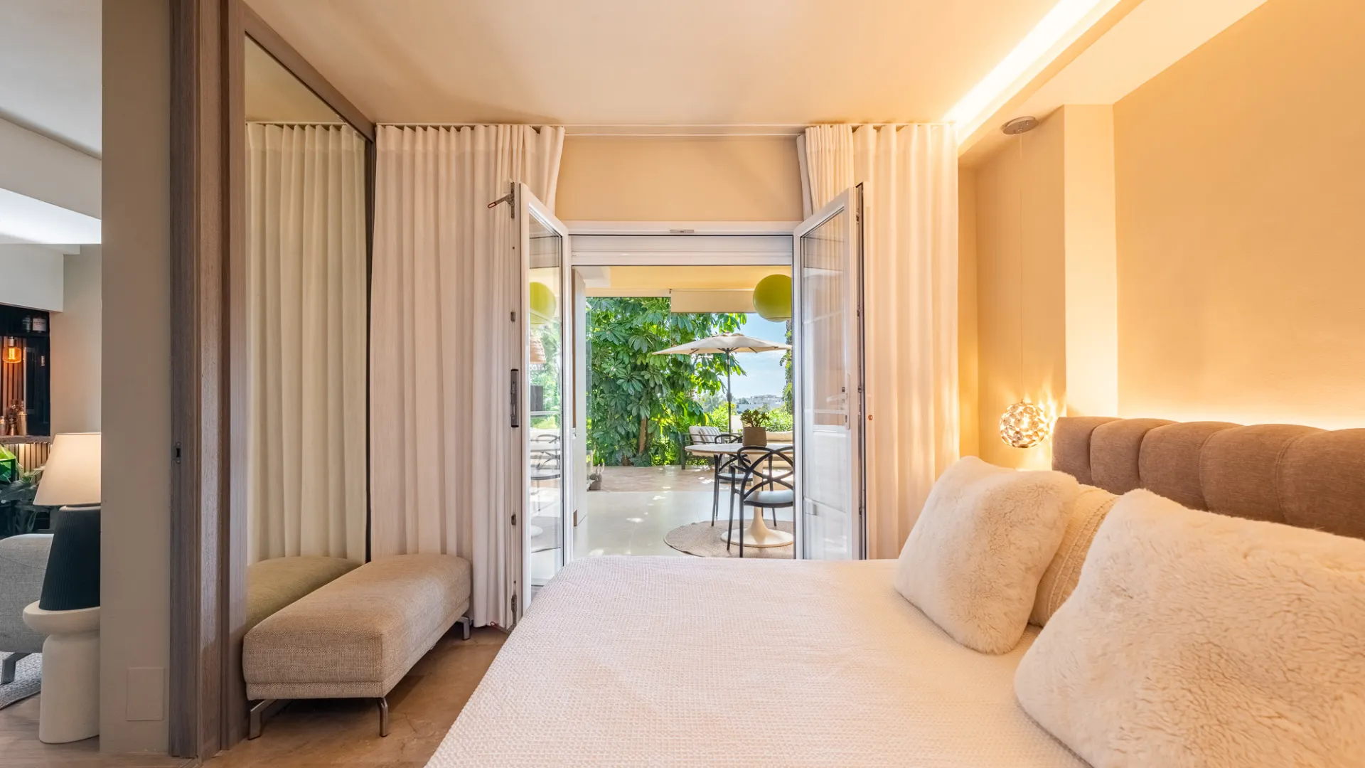 For sale Cumbres del Rodeo apartment with 3 bedrooms