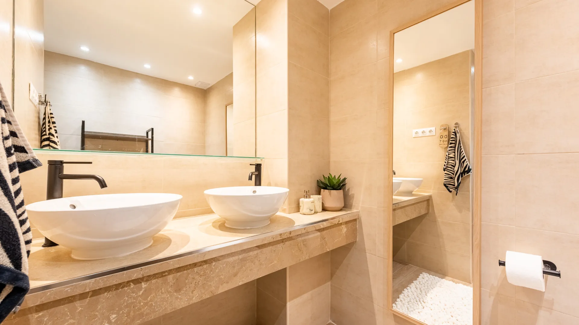 For sale Cumbres del Rodeo apartment with 3 bedrooms