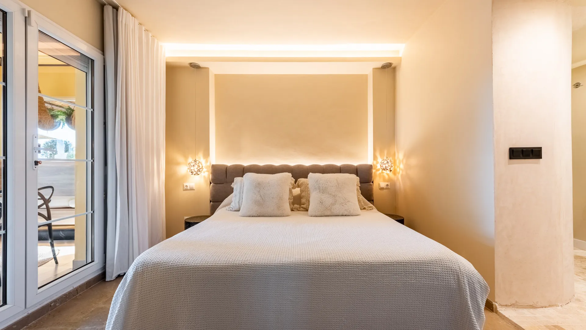 For sale Cumbres del Rodeo apartment with 3 bedrooms