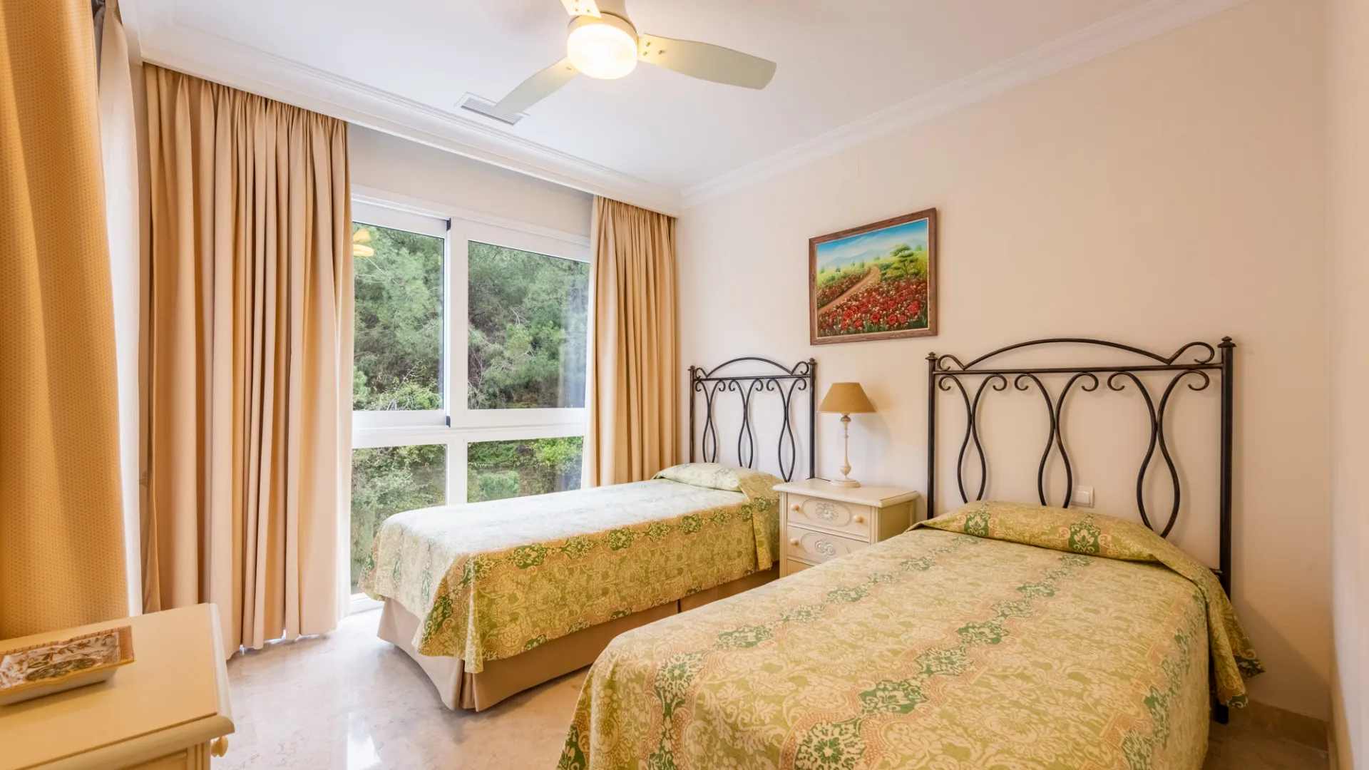 Comprar apartamento en La Corniche de 3 dormitorios