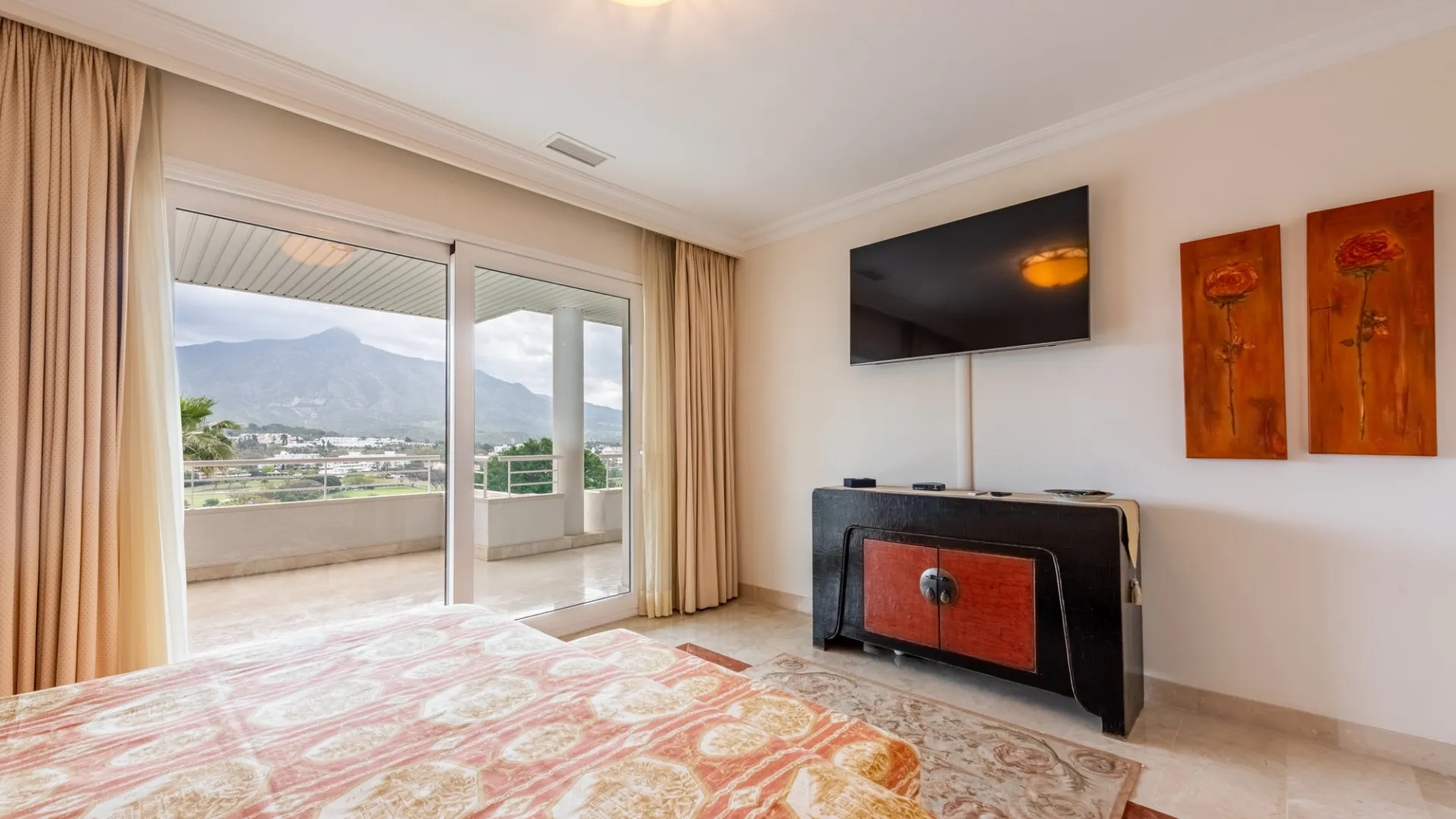 Comprar apartamento en La Corniche de 3 dormitorios