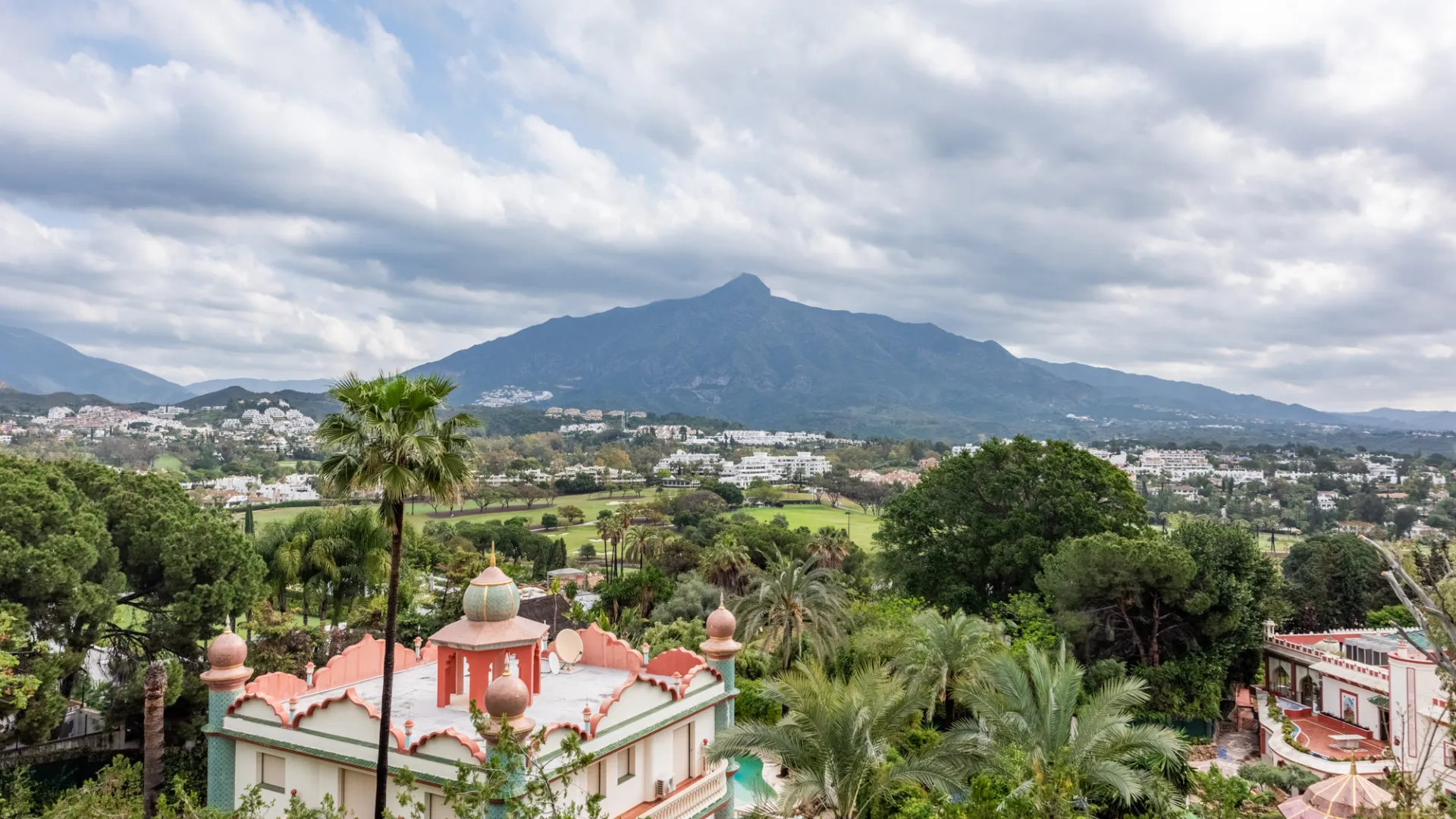 Comprar apartamento en La Corniche de 3 dormitorios