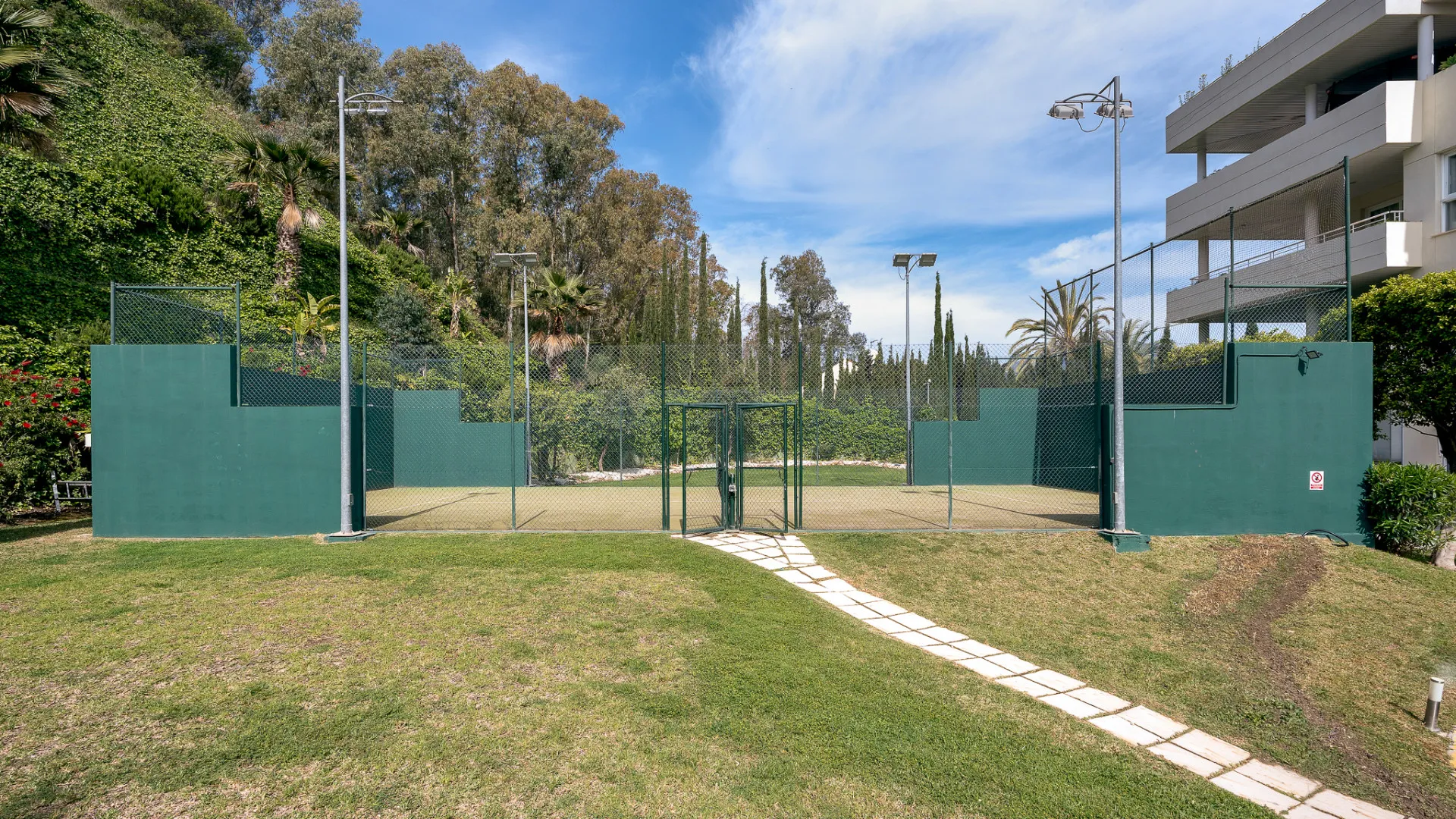 Comprar apartamento en La Corniche de 3 dormitorios
