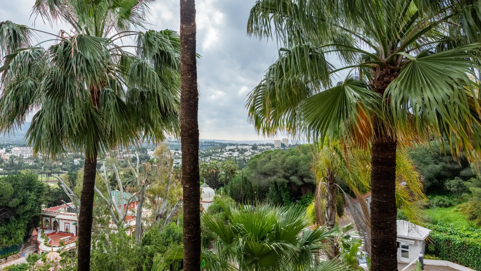 Comprar apartamento en La Corniche de 3 dormitorios