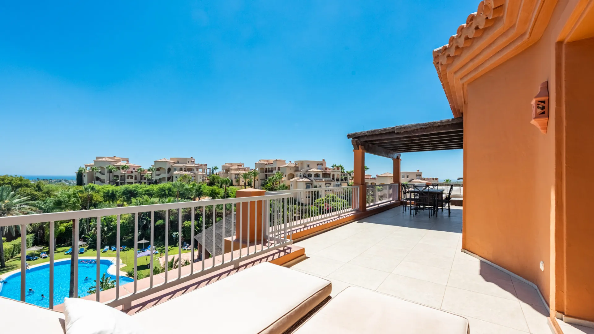Benatalaya 3 bedrooms penthouse for sale
