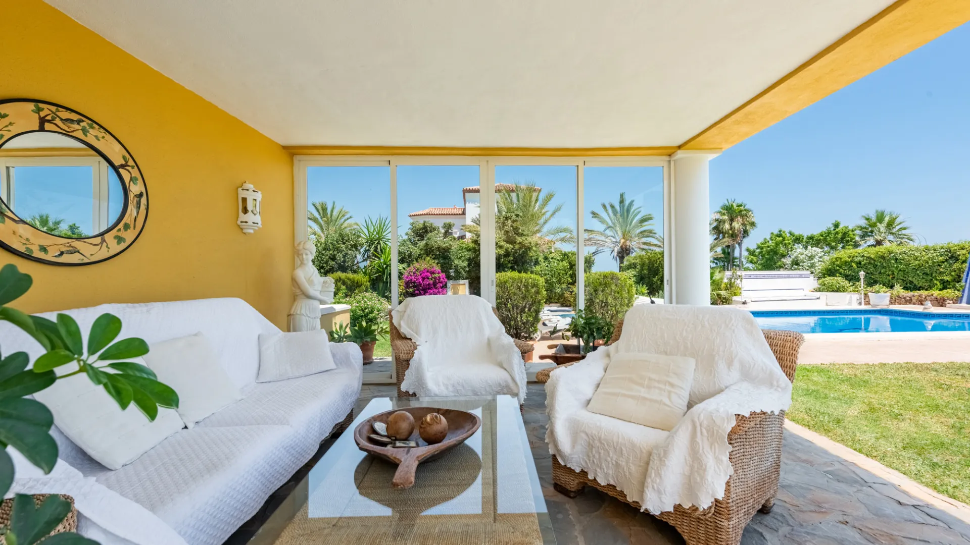 Comprar villa en Atalaya Golf