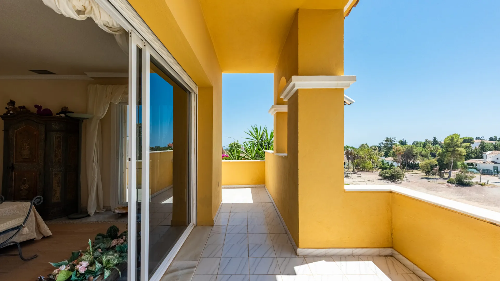 Comprar villa en Atalaya Golf