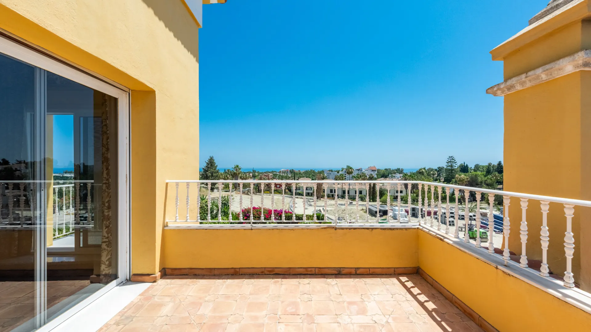 Comprar villa en Atalaya Golf