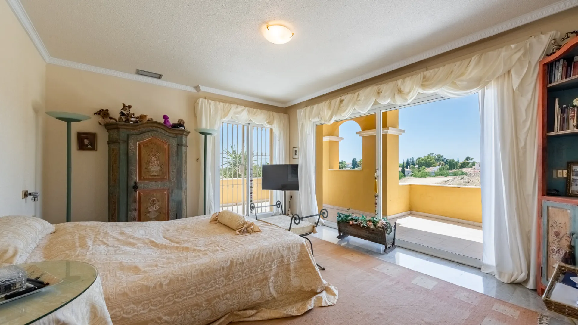 Comprar villa en Atalaya Golf