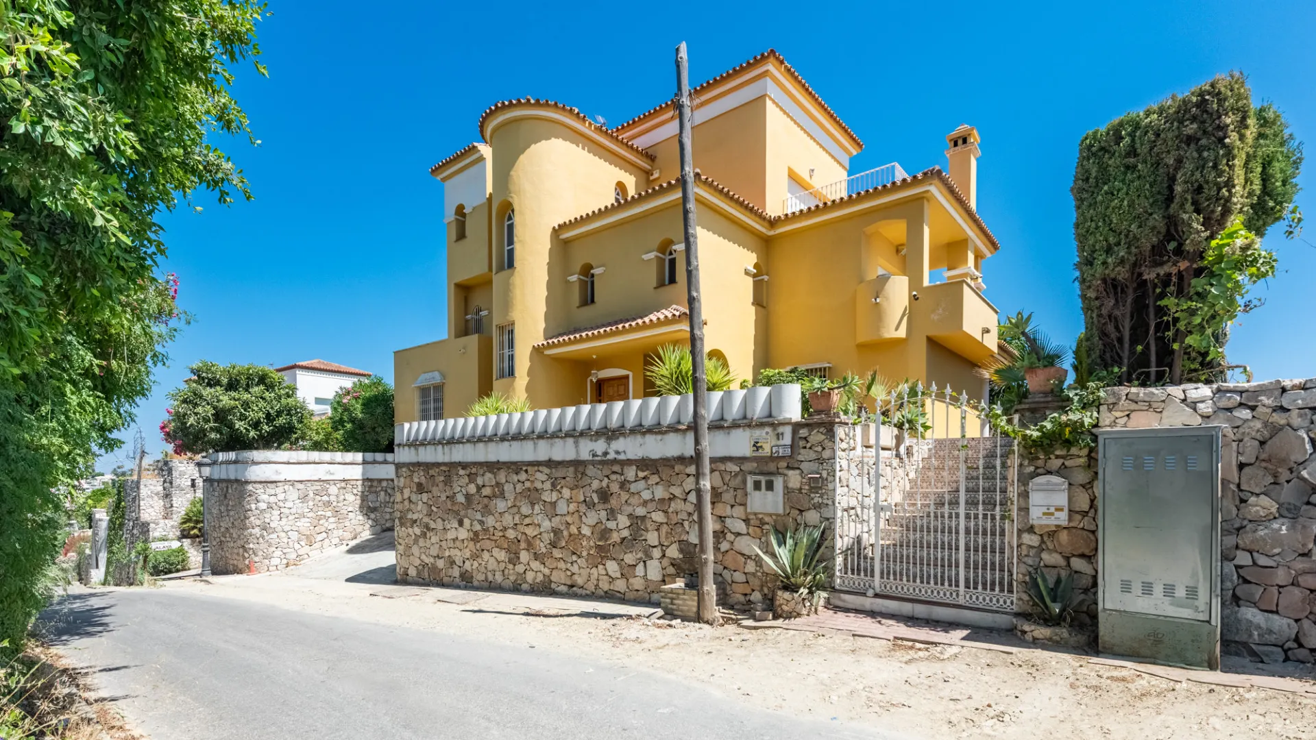 Comprar villa en Atalaya Golf